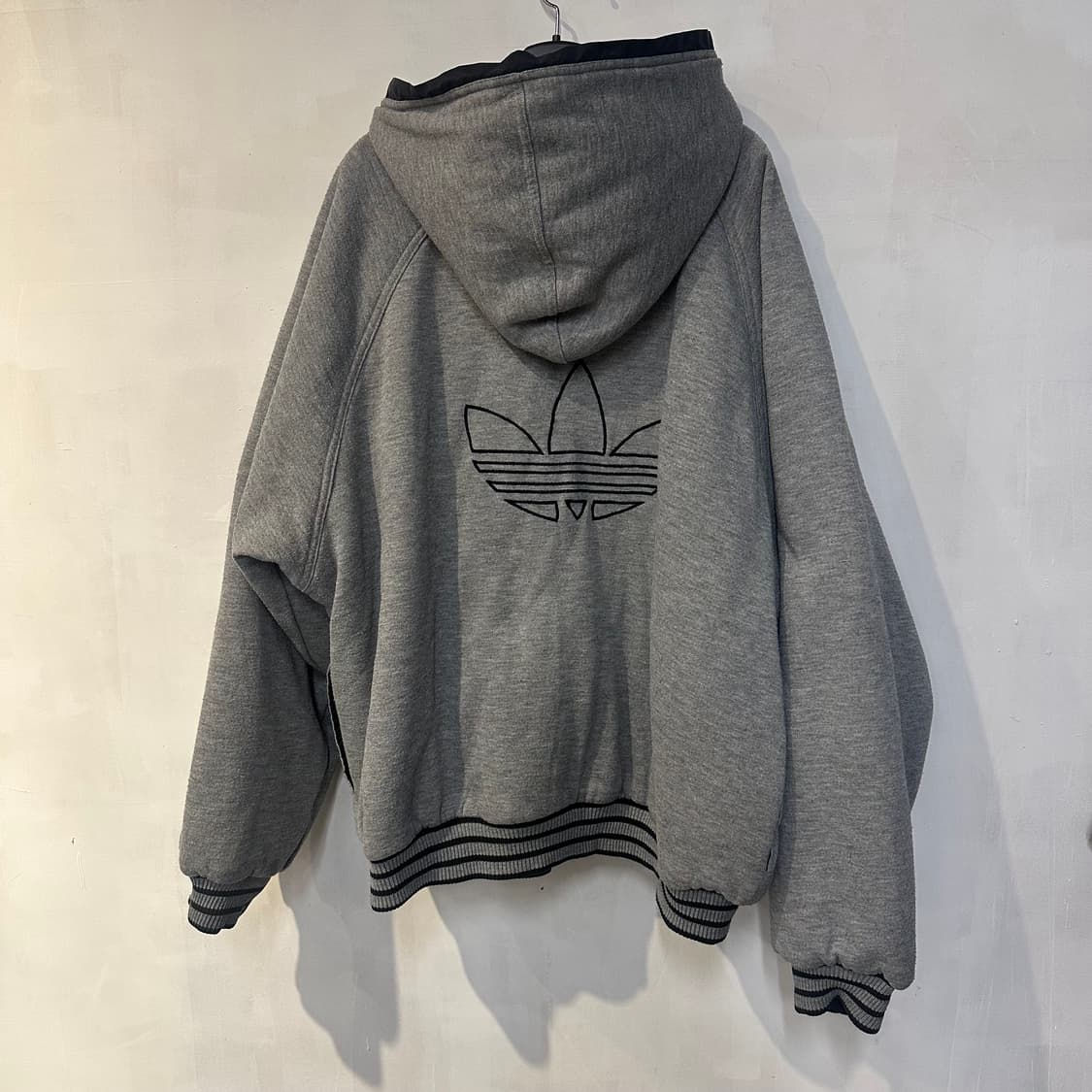 아디다스 리버시블 후드 패딩 점퍼 회색 그레이 상품이미지3