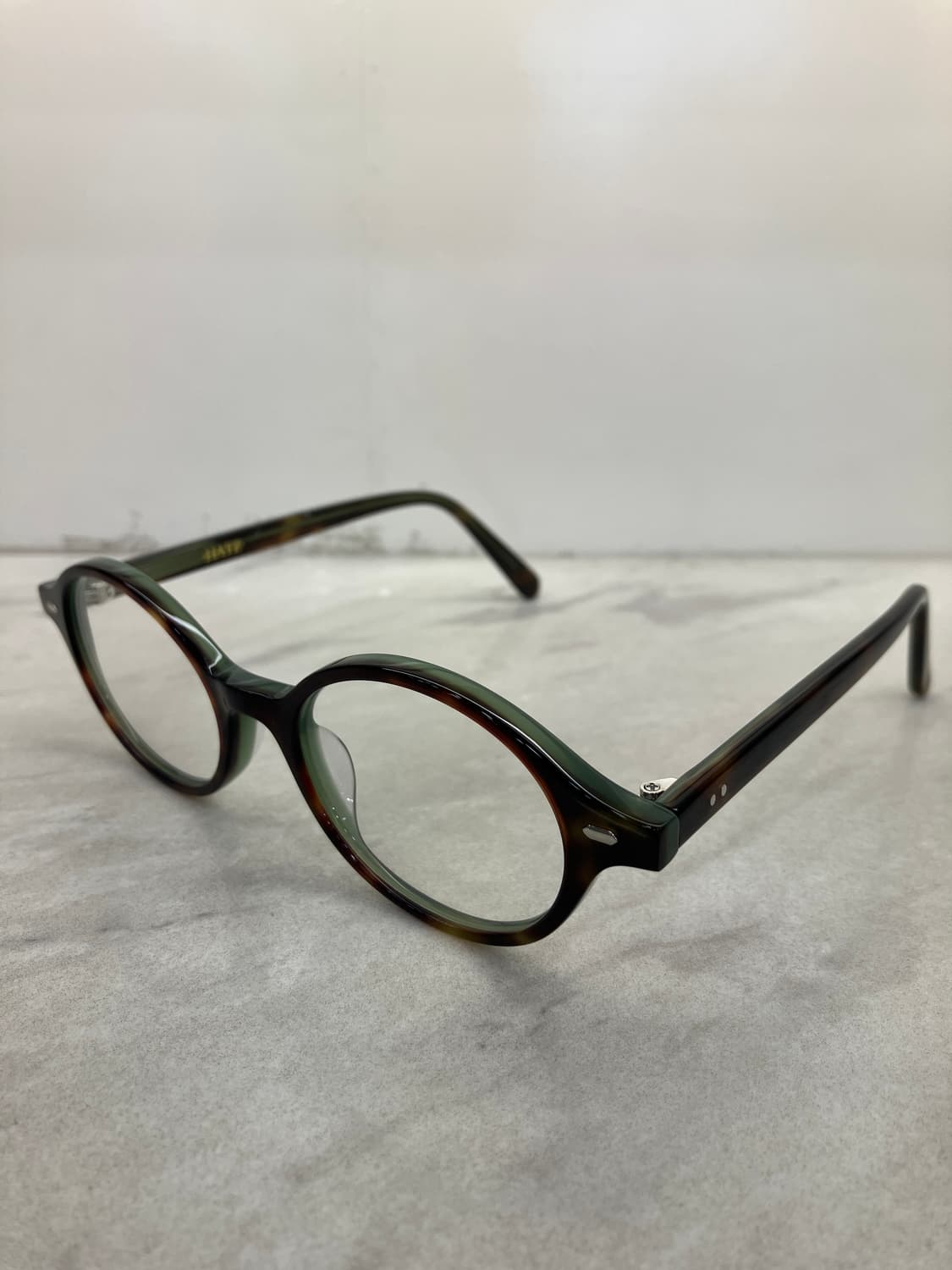 하츠 Hatz 긱시크 옥브라운 오벌 뿔테 Jade brown 상품이미지1