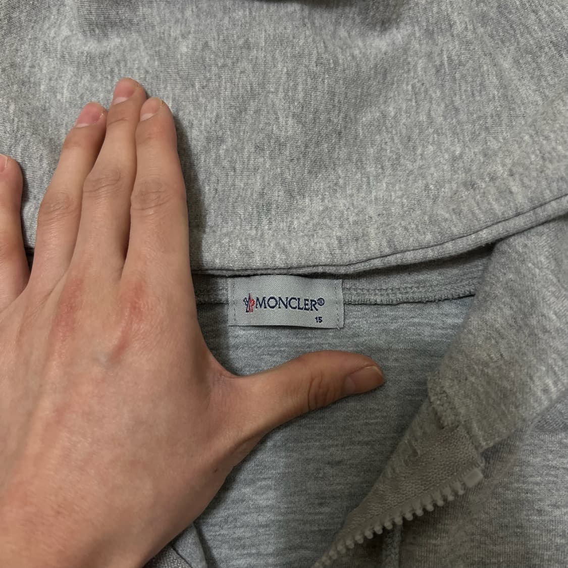 몽클레어 키즈 빅로고 와펜 후드집업 15사이즈  상품이미지6