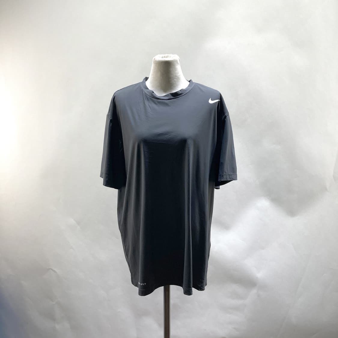 나이키 남성스포츠반팔 그레이 XL 상품이미지1