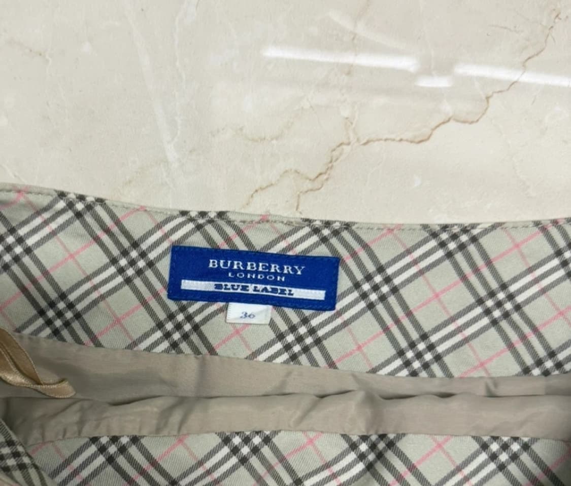 버버리 블루라벨 프릴 미니 스커트 36 상품이미지3