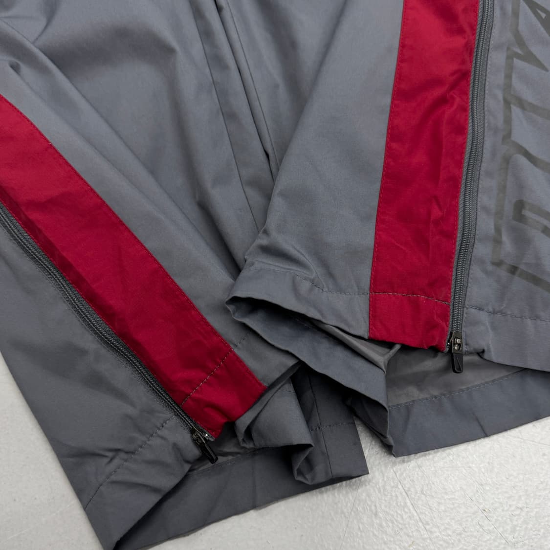 나이키 00s 스우시 올드스쿨 와이드 바람막이 트랙팬츠 상품이미지6