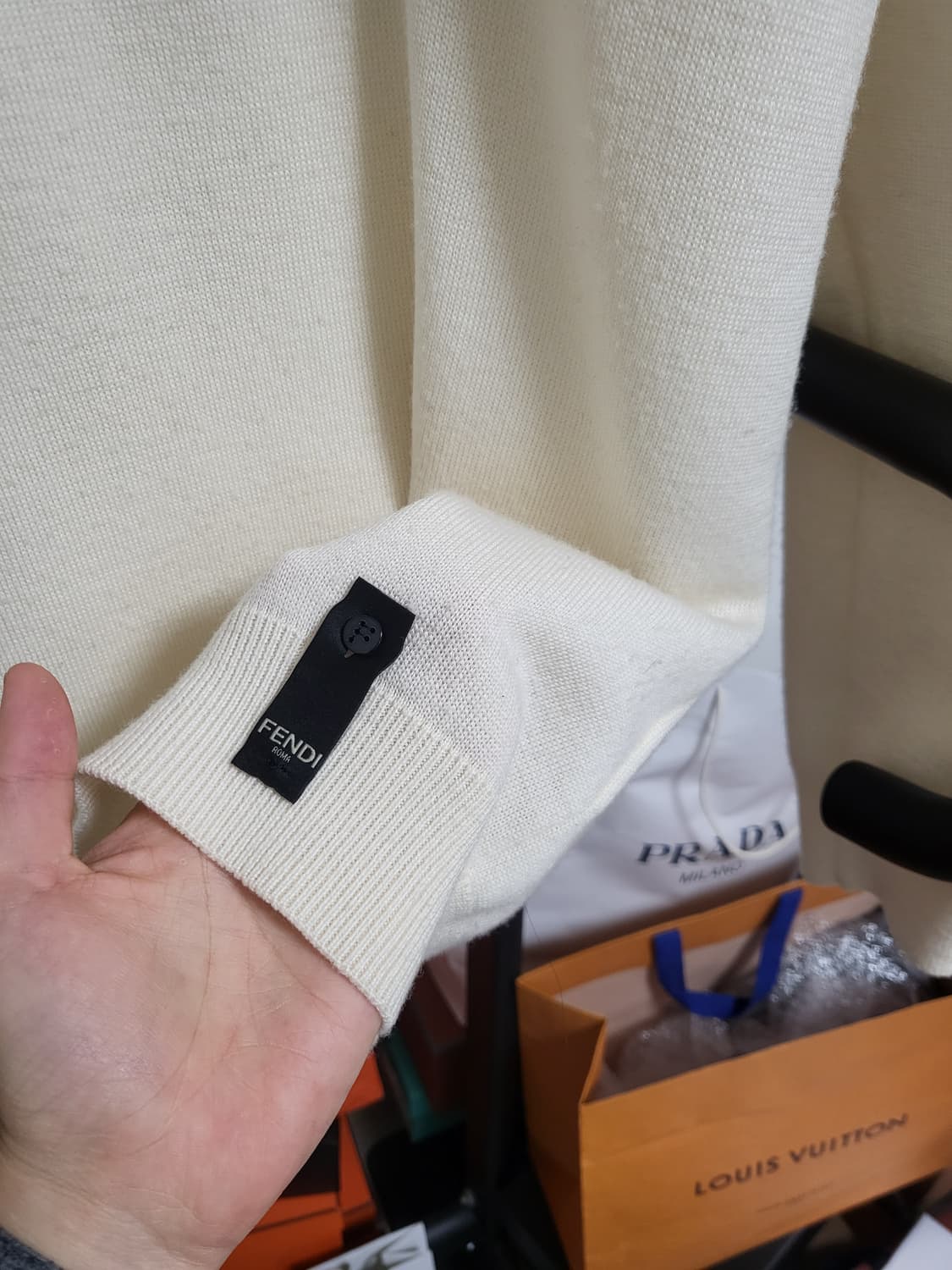 22FW 펜디 FF로고 울 니트 50 상품이미지4