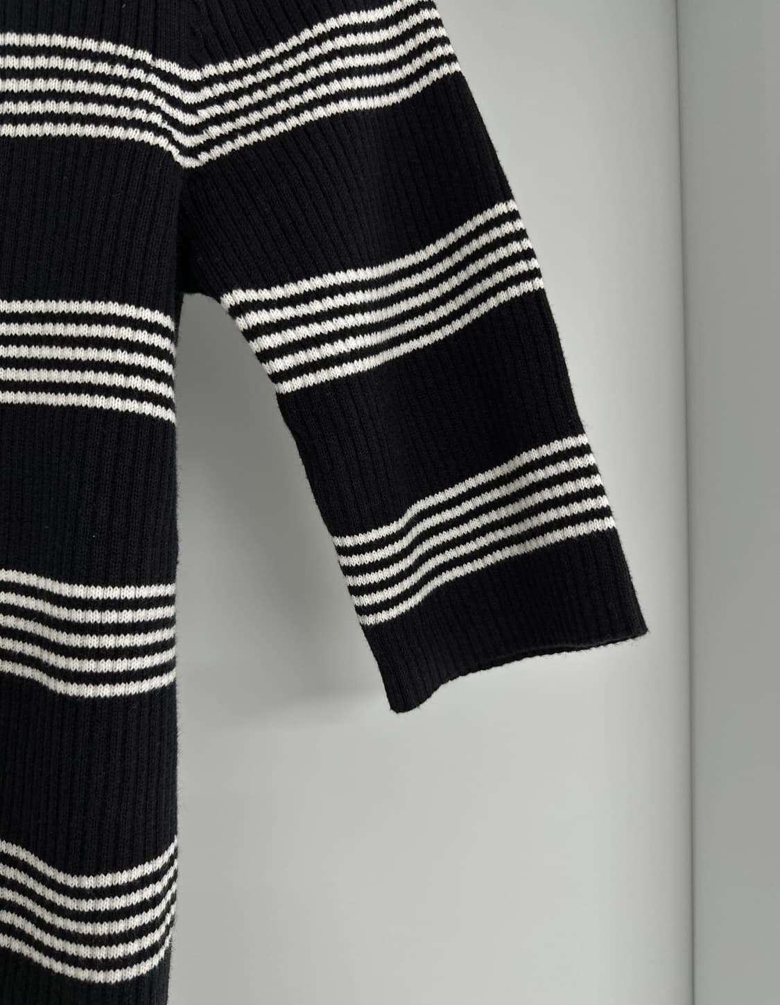 [타미힐피거] 여성 스트라이프 반팔 니트 티 상품이미지5