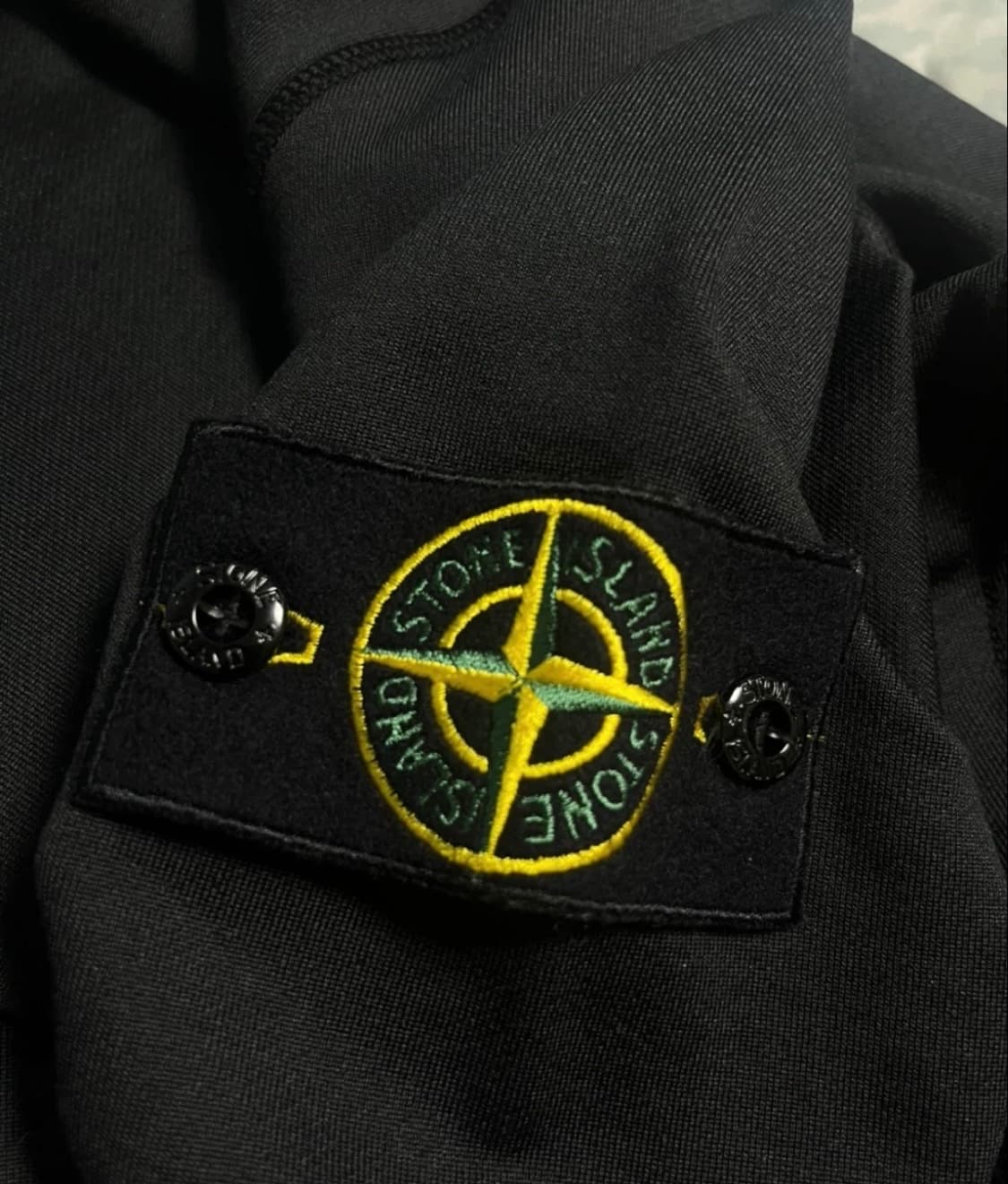 스톤아일랜드 맨투맨 L 상품이미지1