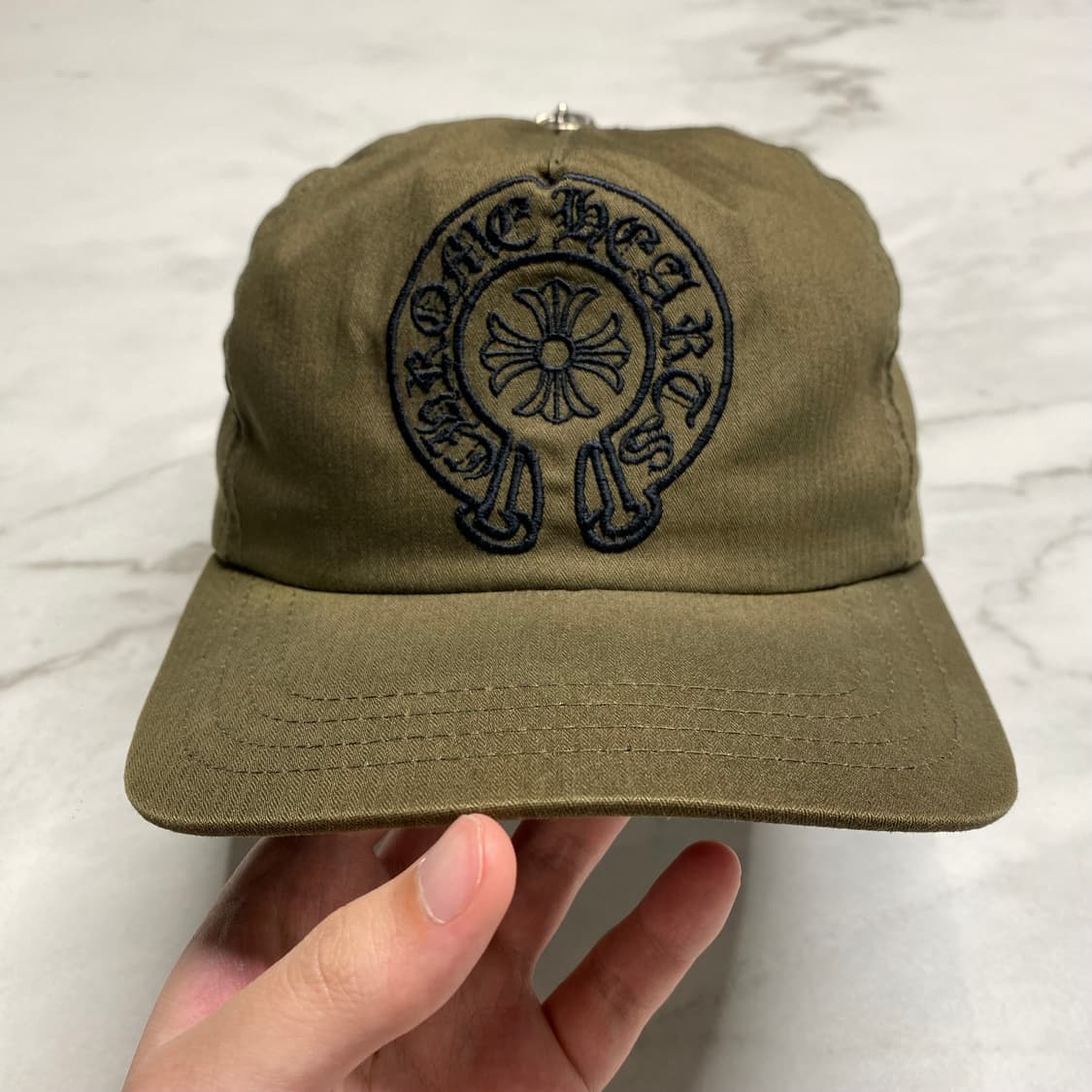 레어) 크롬하츠 홀스슈 말발굽 자수 레더 스트랩 데님 캡 카키 Vic 상품이미지2