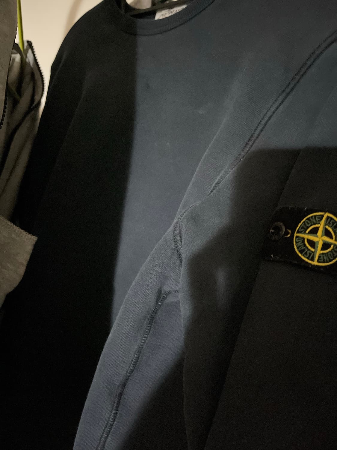 스톤아일랜드 네이비 맨투맨 s 상품이미지1