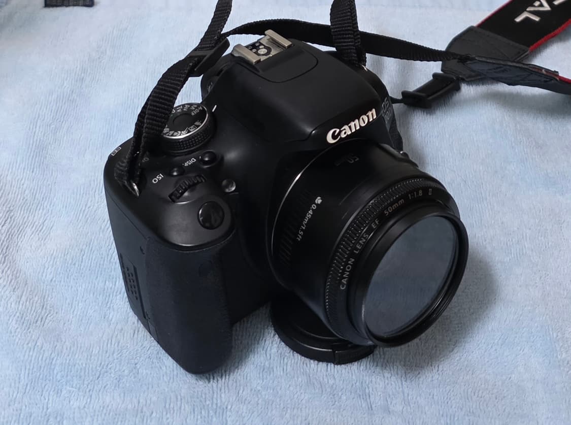 캐논 EOS 600D DSLR 카메라 (50mm 렌즈) 함께 판매합니다. 상품이미지2