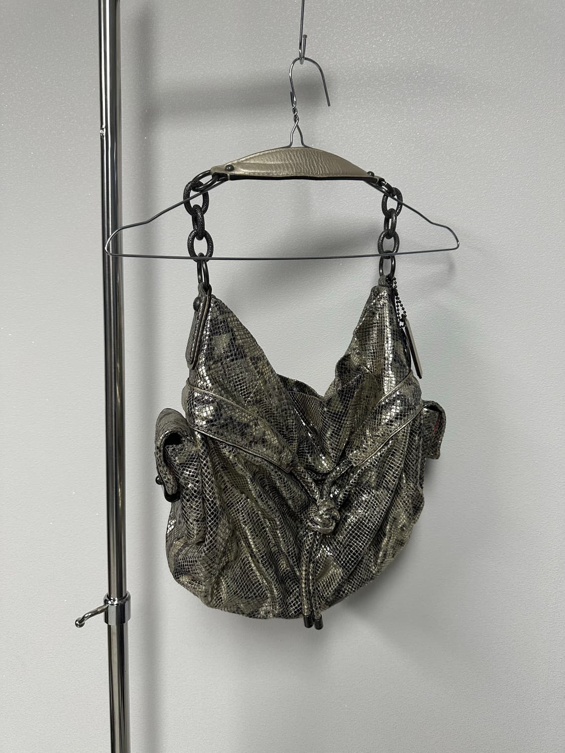 코치 뱀피 숄더백 상품이미지6