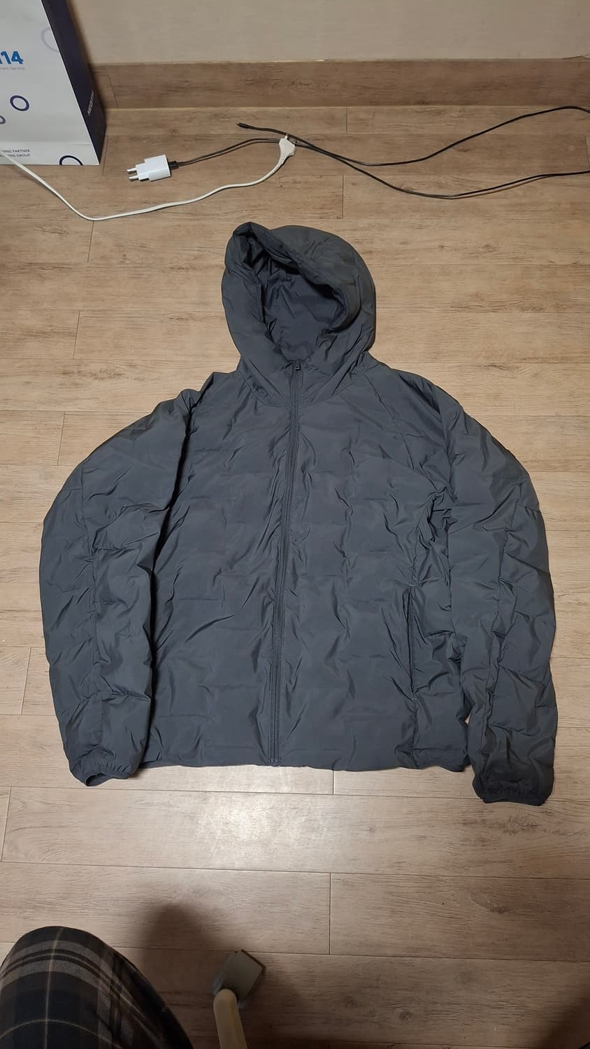 유니클로 퍼프테크 그레이 XL사이즈 상품이미지1