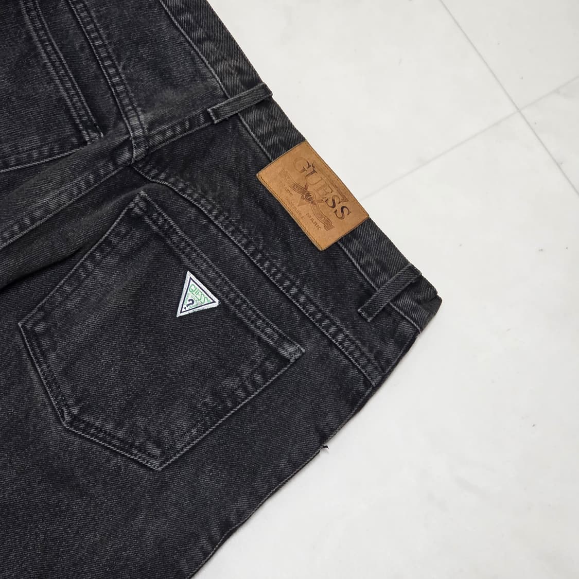 32) 90s Guess 흑청 와이드 데님팬츠 상품이미지4