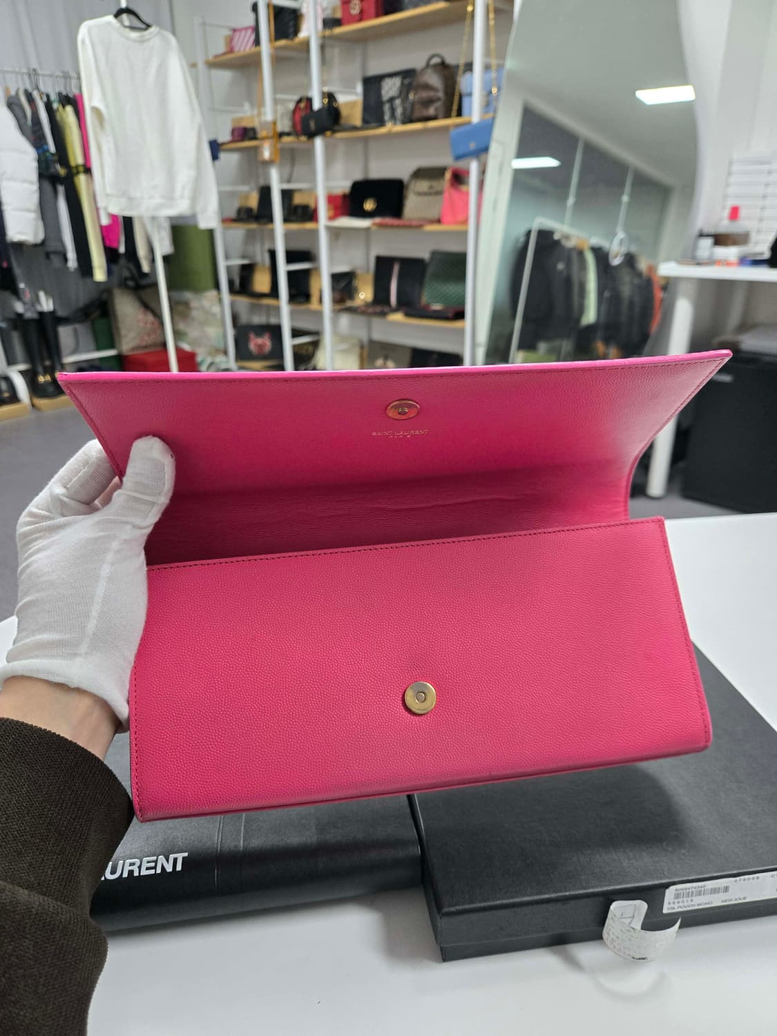 [40%할인] 입생로랑 카산드라 클러치백 상품이미지6