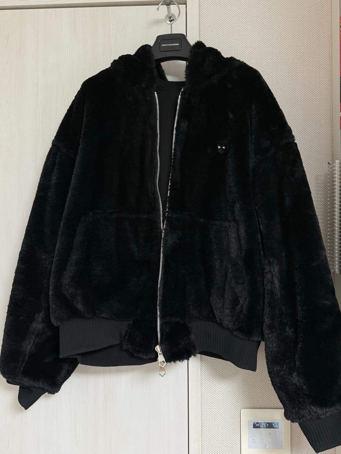 (M) 25fw 송지오 지제로 리버시블 퍼 후드집업 블랙 상품이미지5