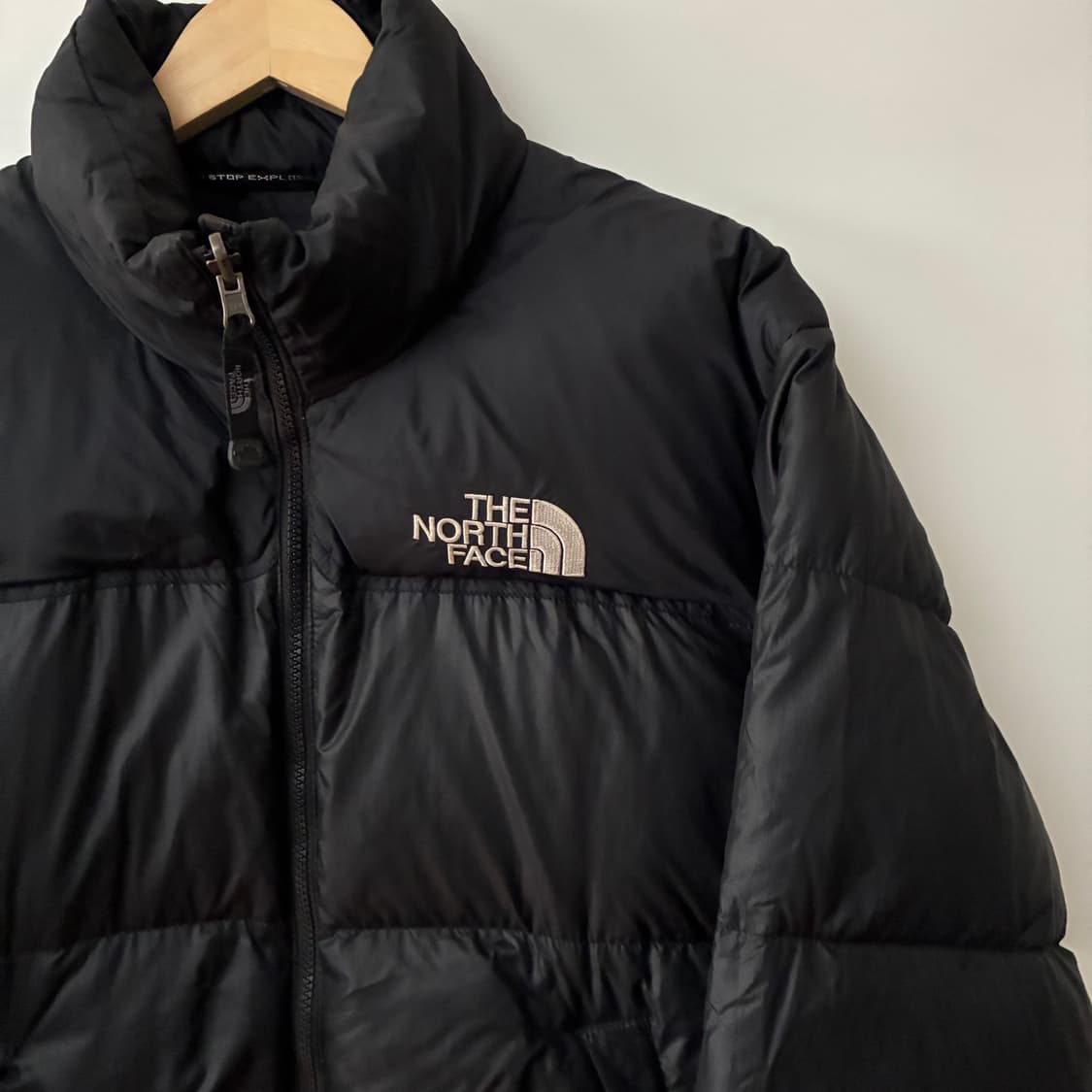 노스페이스 700 블랙 눕시 패딩 상품이미지2