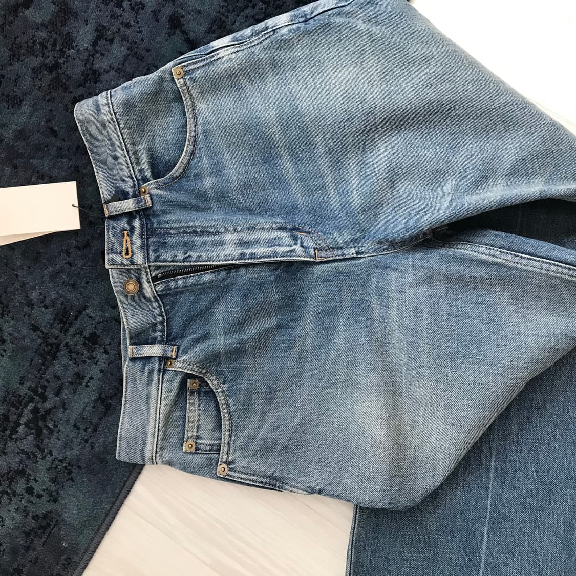 생로랑 SS25 백로고 데님 상품이미지3