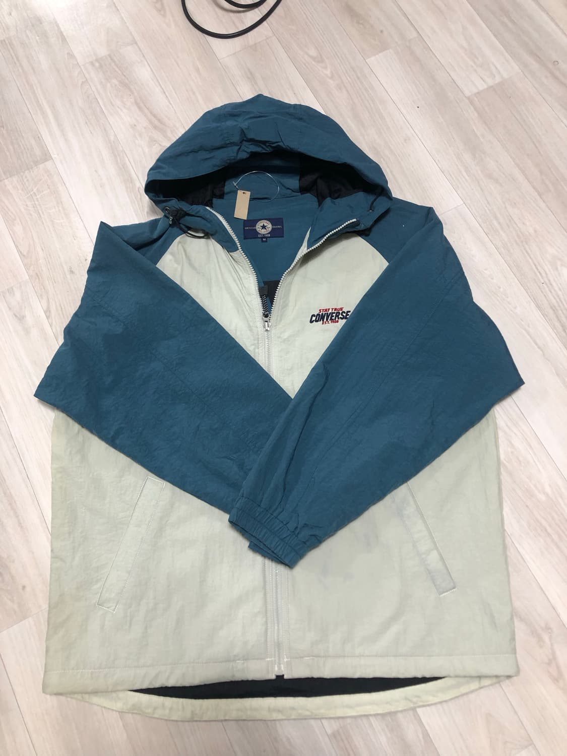 컨버스 빈티지 바람막이 상품이미지1