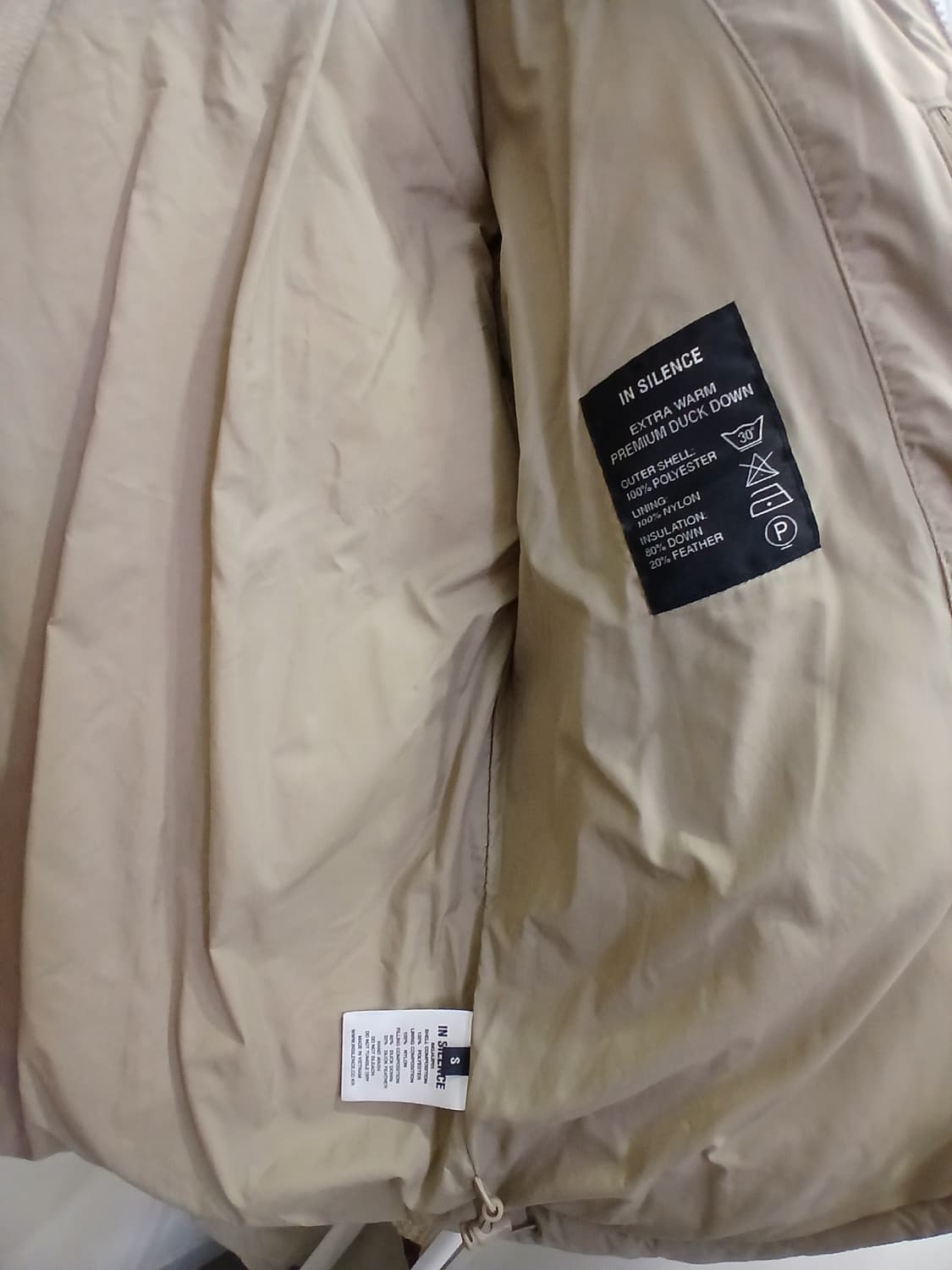 인사일런스 다운패딩 상품이미지4