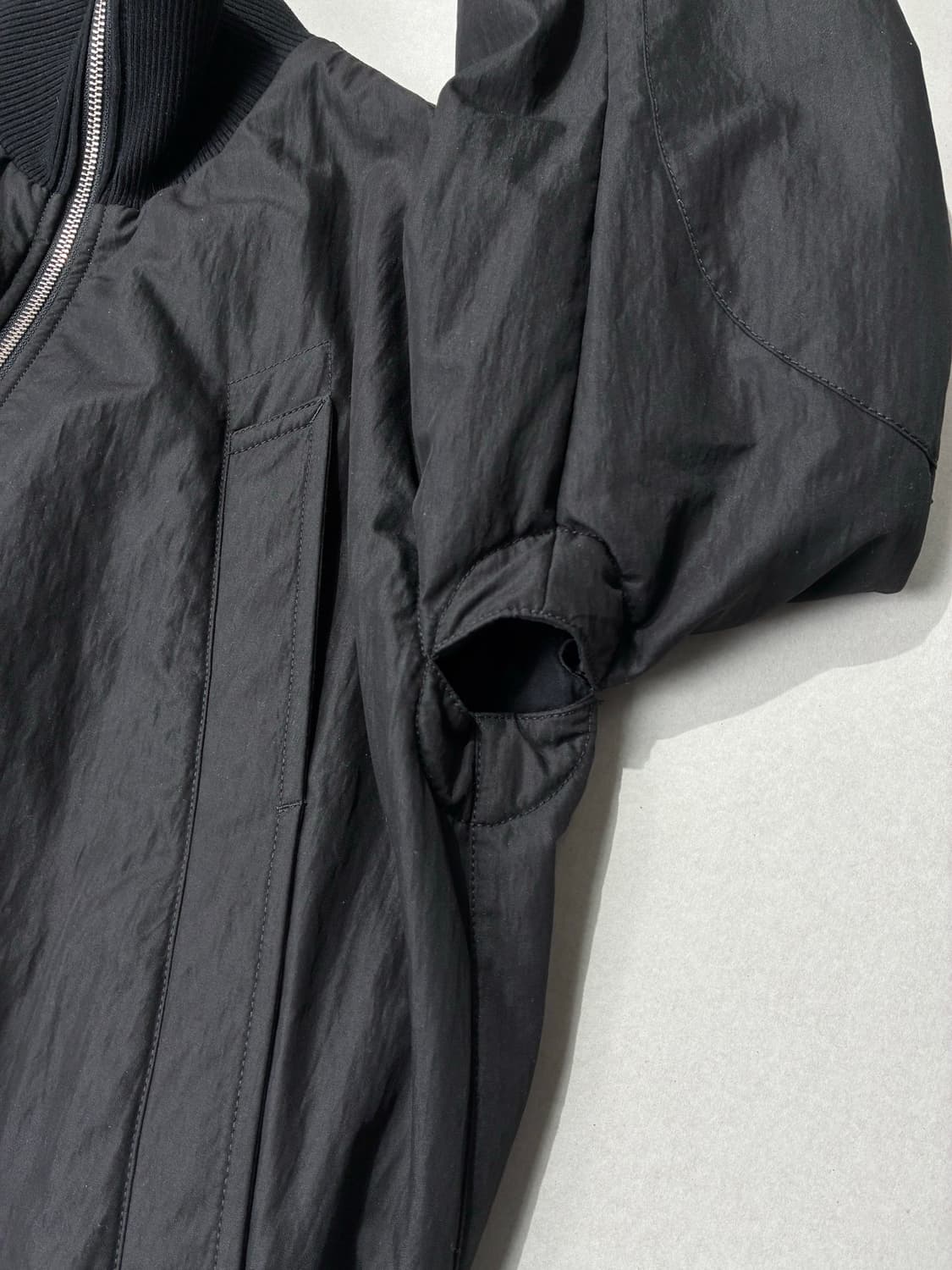 MM6 메종 마르지엘라 스포츠 탱커 자켓 블랙 44사이즈 상품이미지4