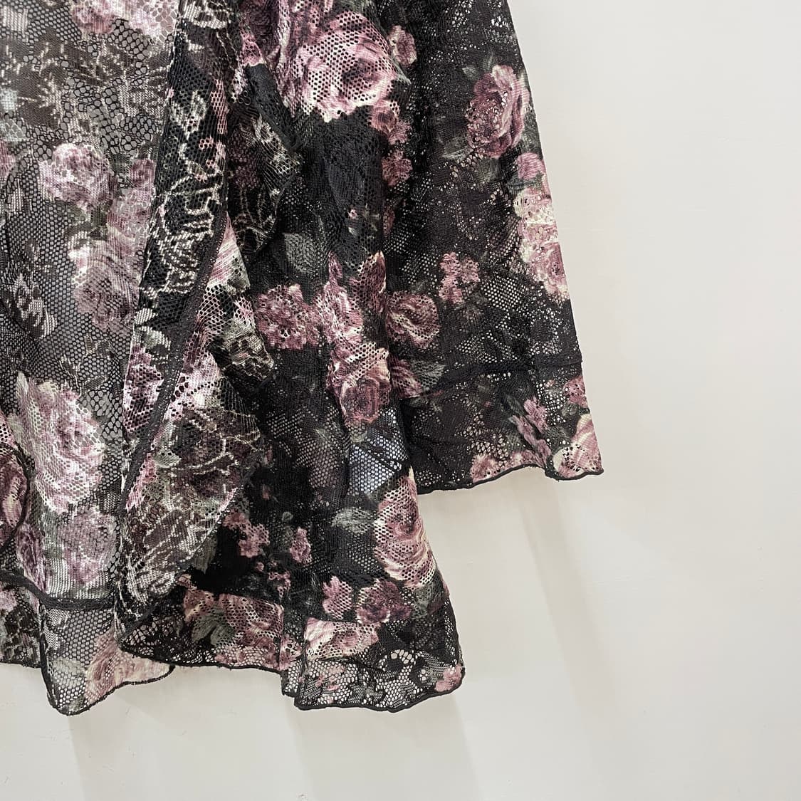 Rosa cherry 장미 레이스 프릴 볼레로 상품이미지3