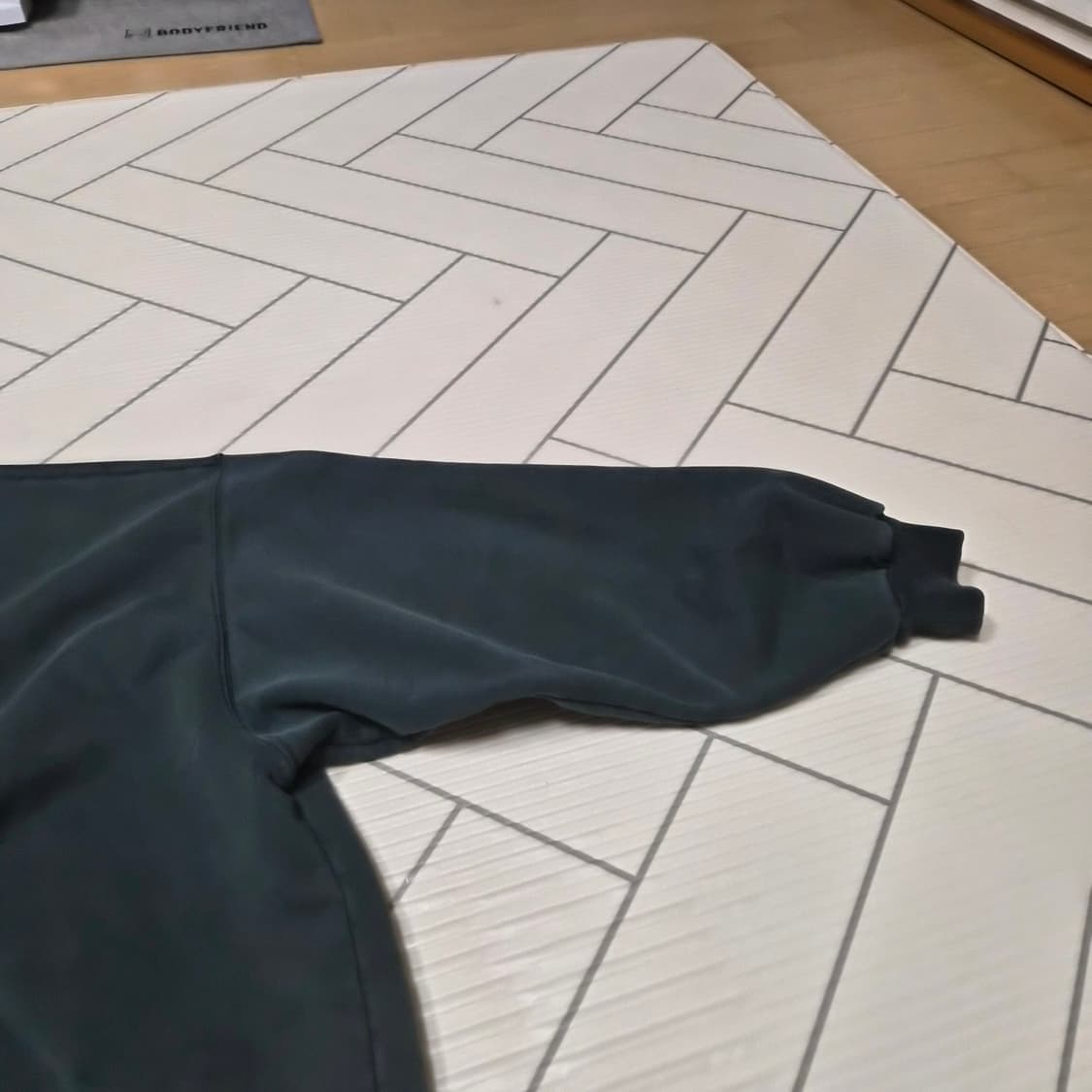 발렌시아가 아디다스 후드티 상품이미지7