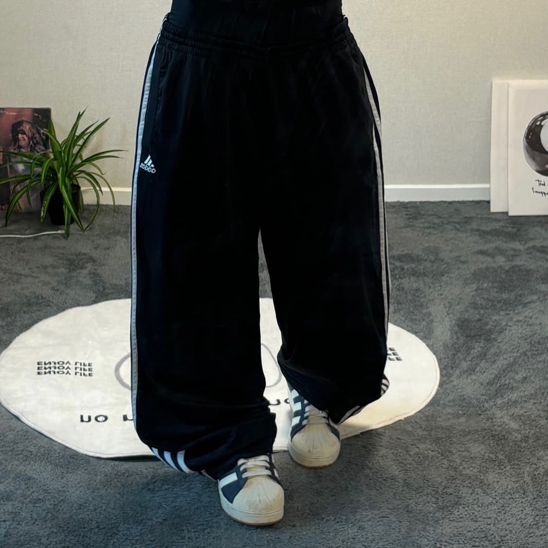 90s ADIDAS 올드스쿨 블랙 와이드 트랙팬츠 상품이미지1