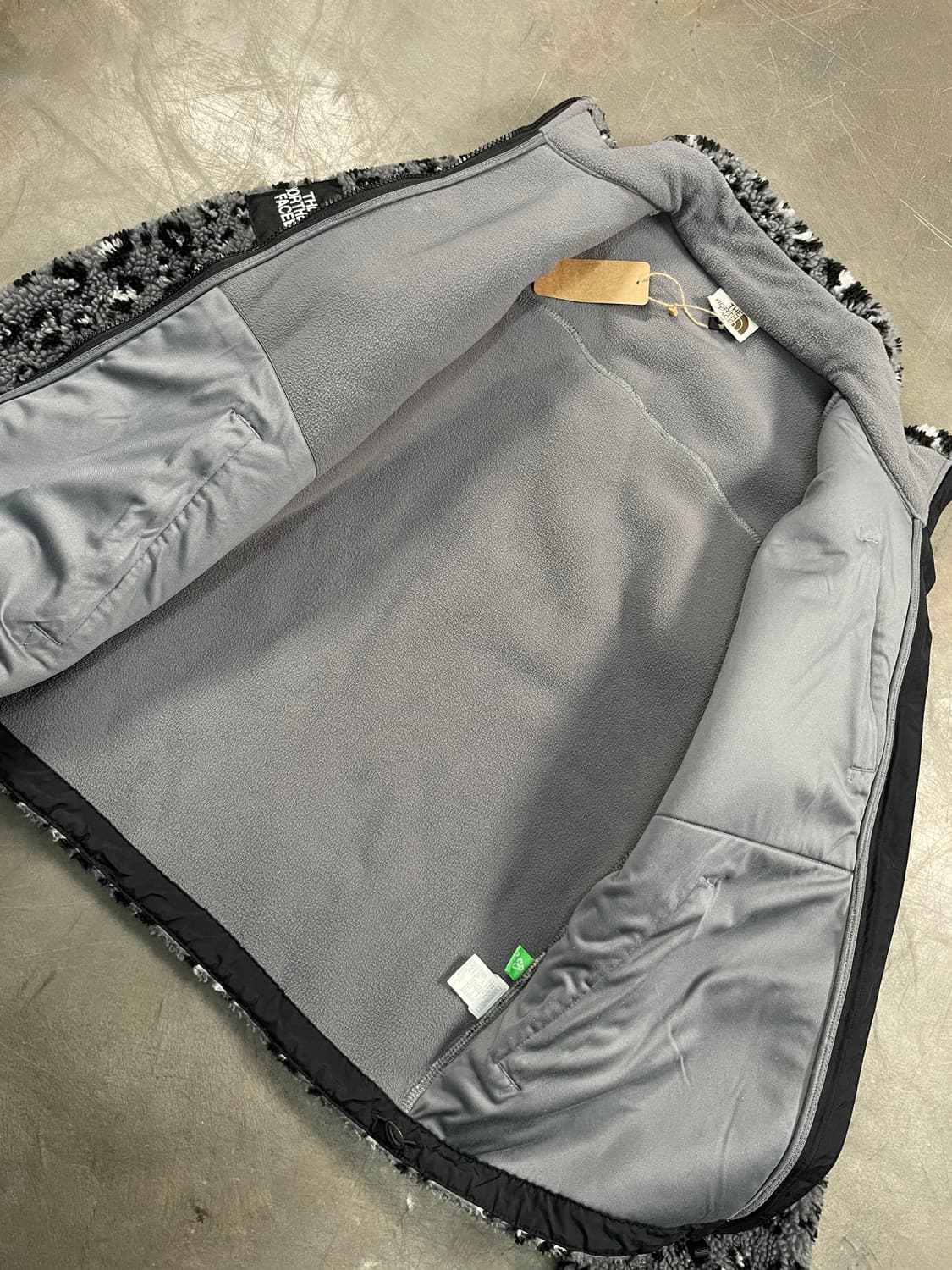 노스페이스 레오파드 플리스 자켓 상품이미지3