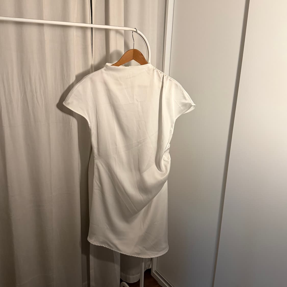 cider unbalanced shirring satin dress 상품이미지2