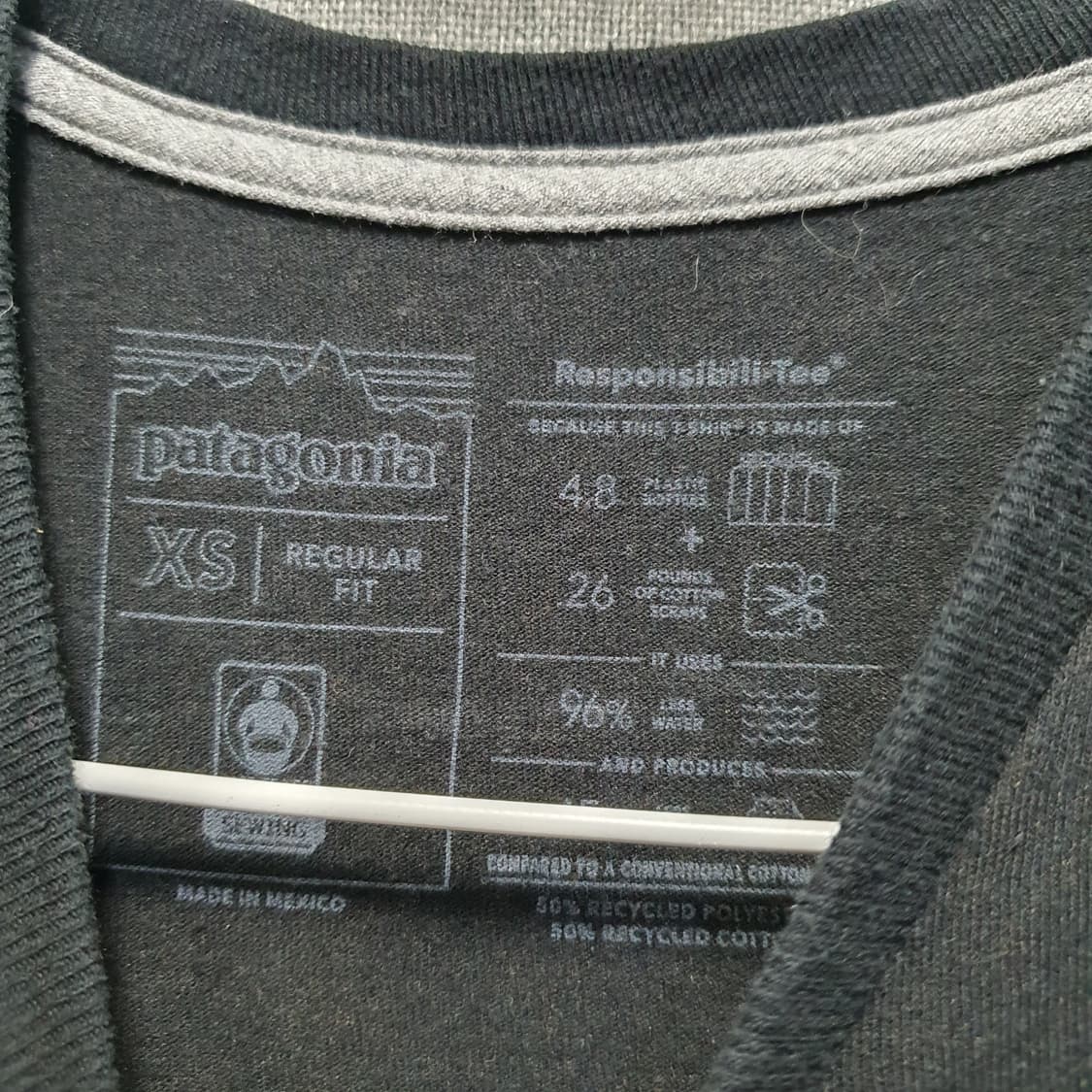 파타고니아 레귤러핏 포켓 반팔 티셔츠 블랙  상품이미지4