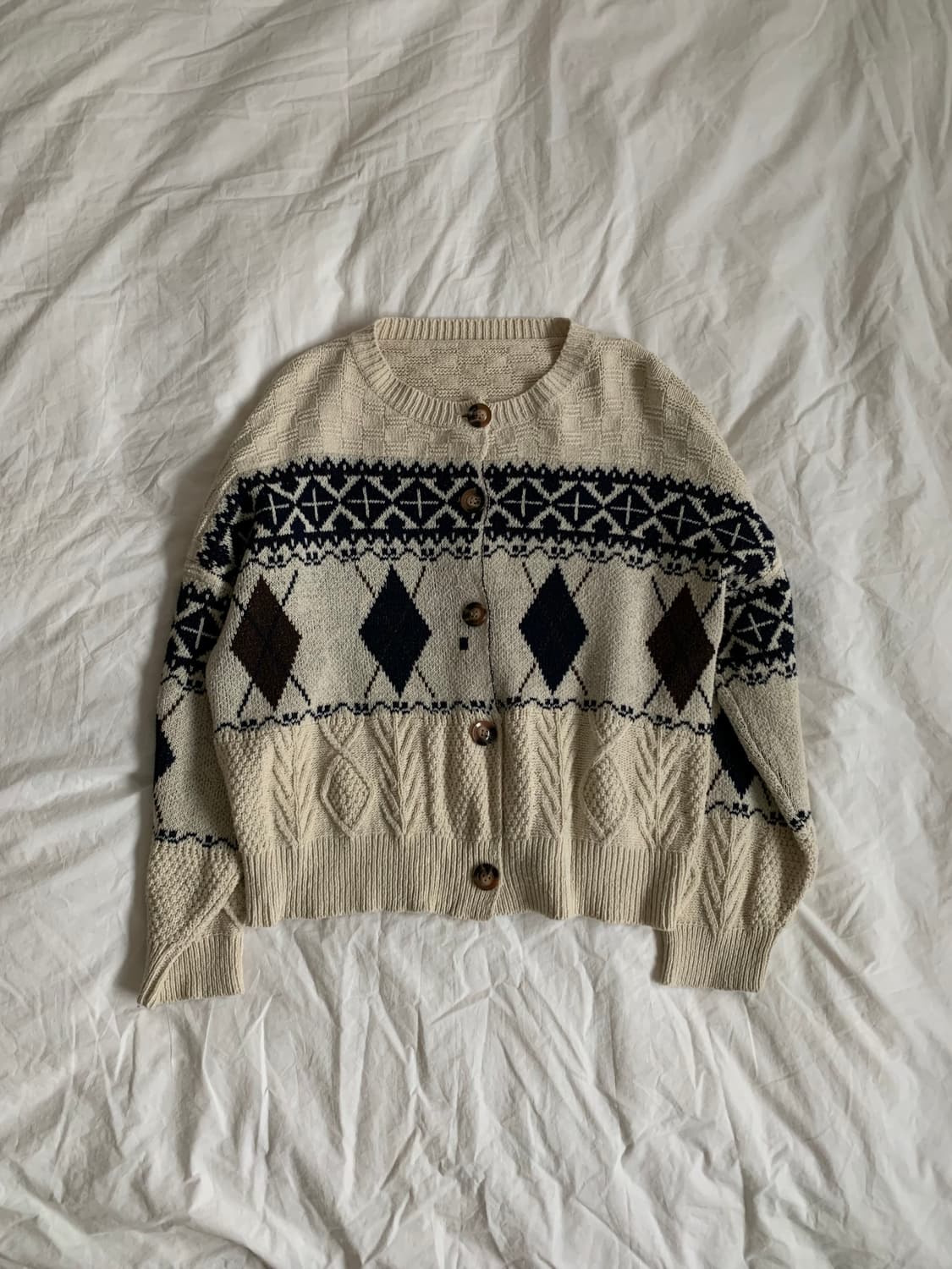 베이지 아가일 가디건 상품이미지1