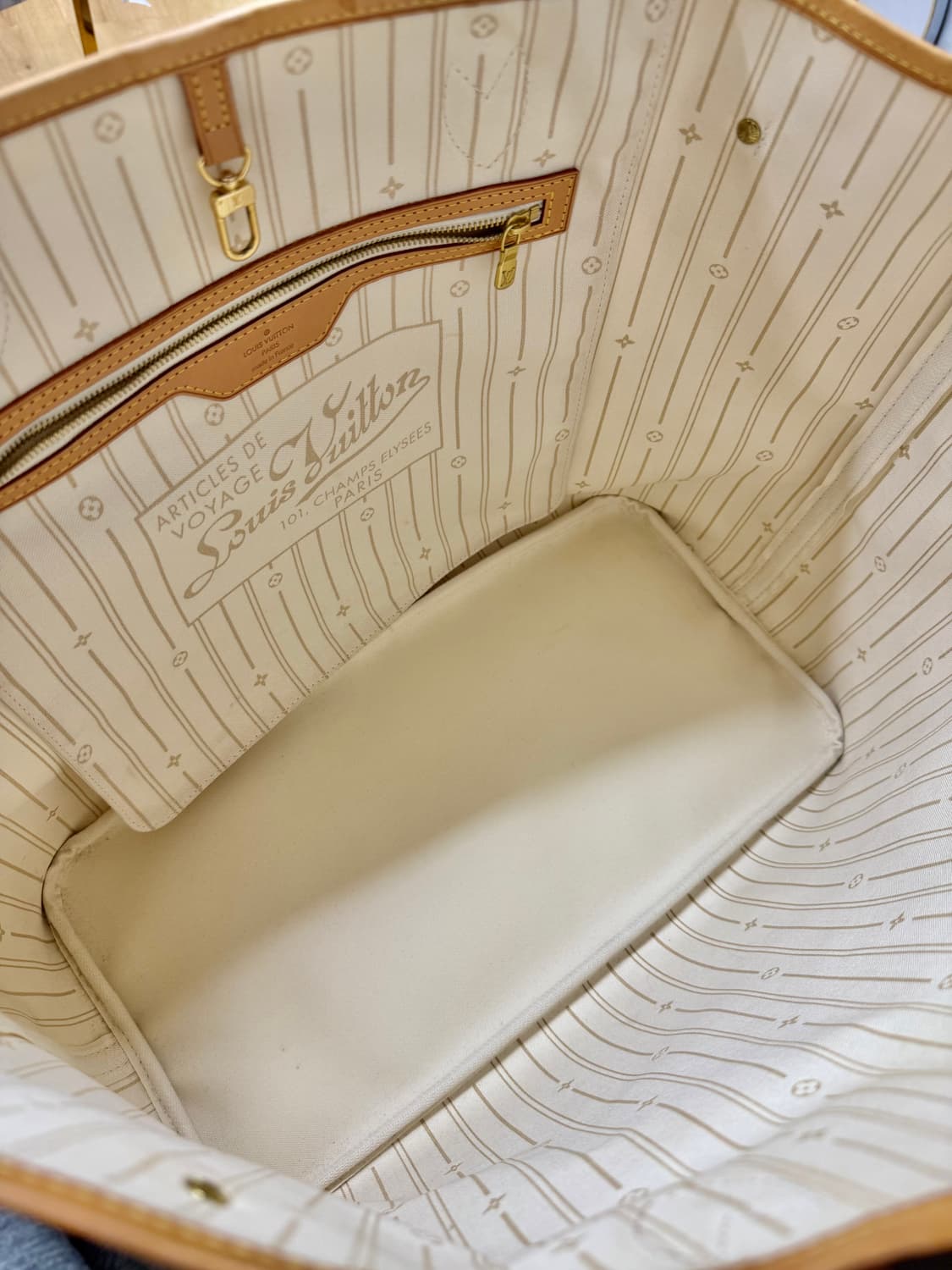 루이비통 다미에 아주르 캔버스 네퍼불 GM 상품이미지2