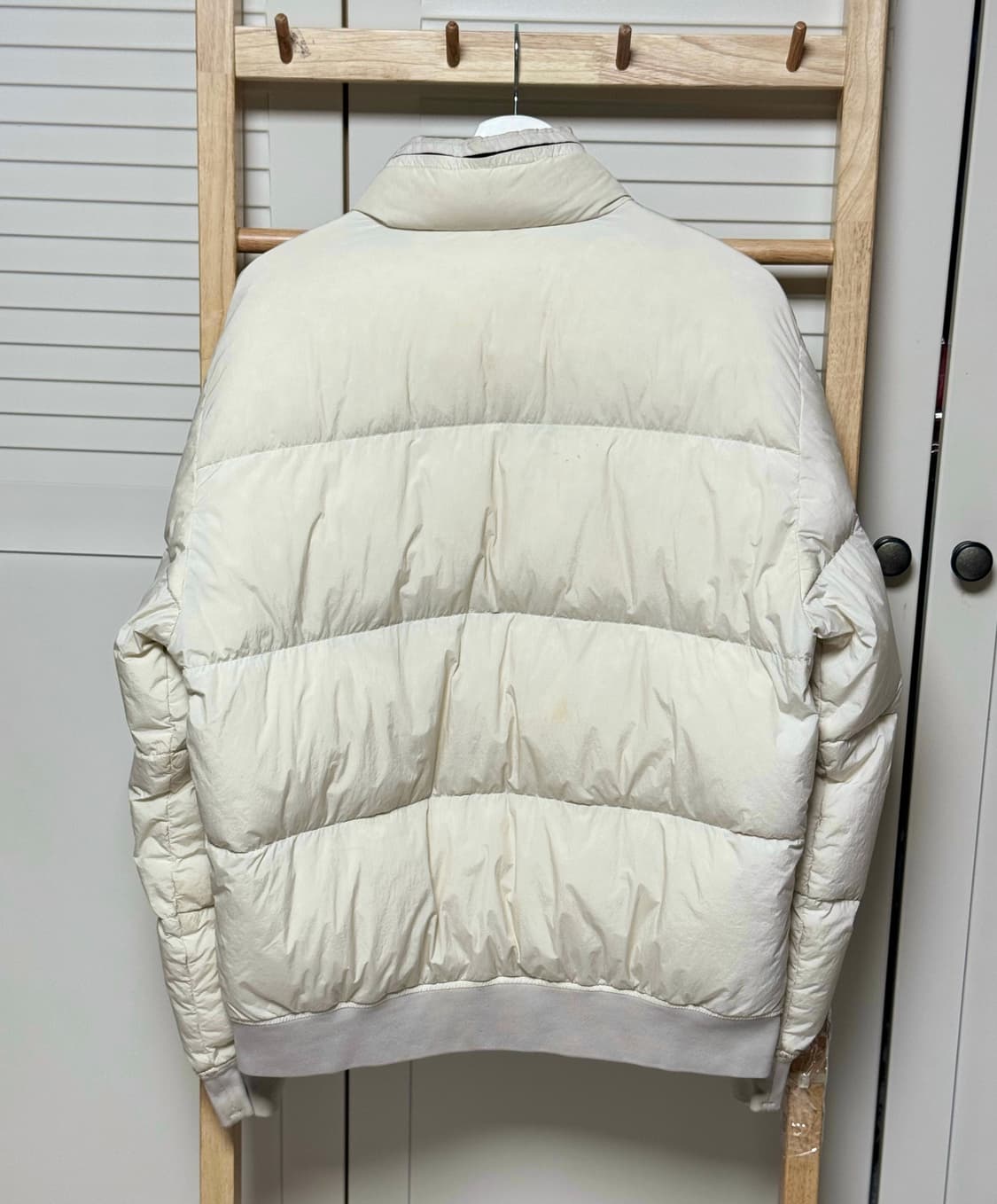 스톤아일랜드 크링클랩스 아이보리x화이트 숏패딩 자켓 상품이미지2