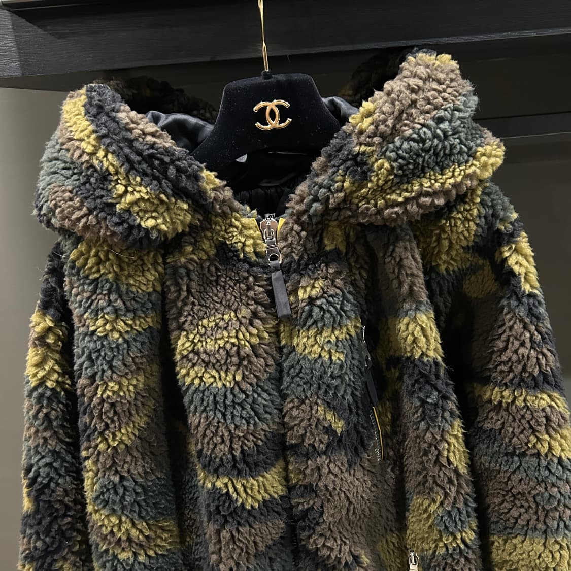 미우미우 카모 플리스 후드자켓 상품이미지3