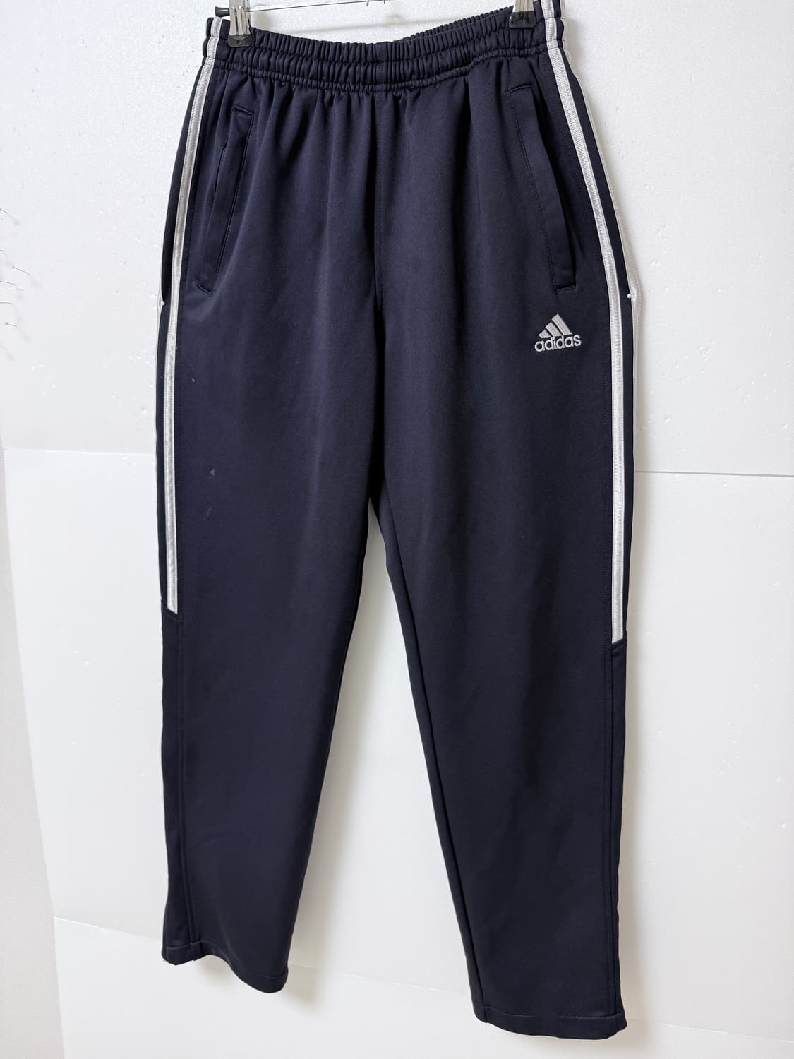 아디다스(adidas) 삼선 트랙팬츠 네이비 밑단지퍼 데일리 상품이미지2