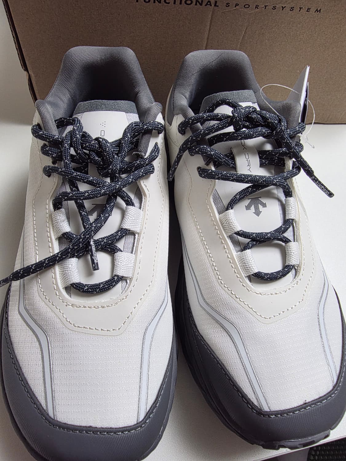 데상트 트레이닝 운동화 240 상품이미지2