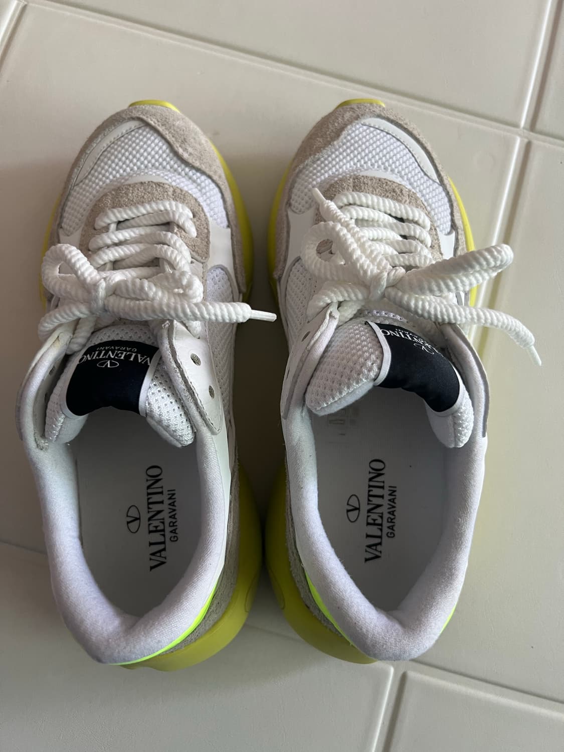 발렌티노 버블백 스니커즈  상품이미지3