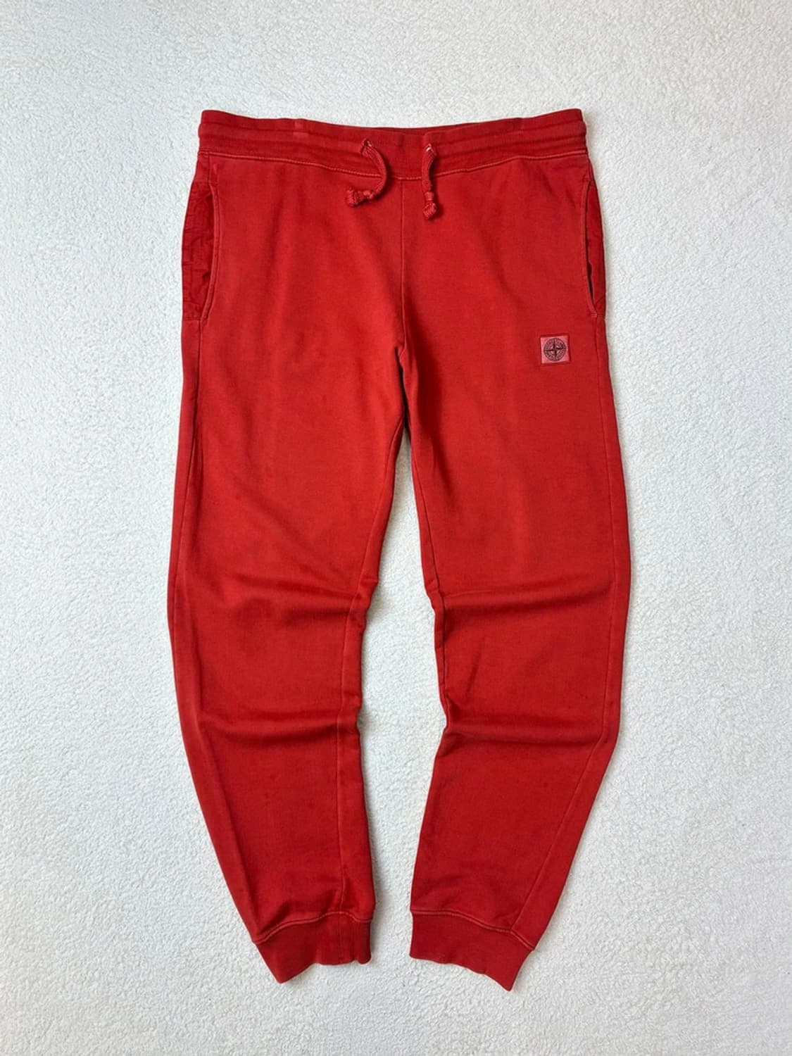 스톤아일랜드 스트레이트 시그니처 로고 스웻 팬츠 PN5990 상품이미지1