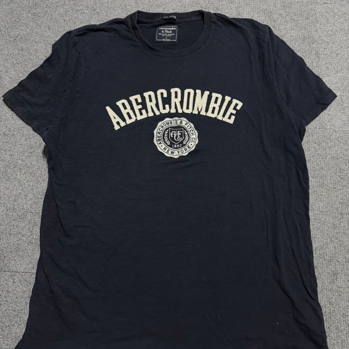 아베크롬비 네이비 반팔 티셔츠 L 상품이미지2