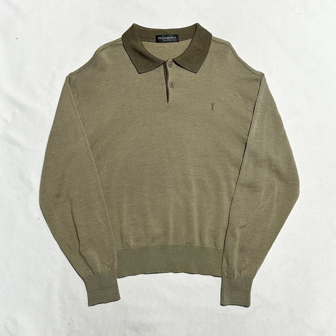 100 입생로랑 하프버튼 램스울 카라 니트  상품이미지2