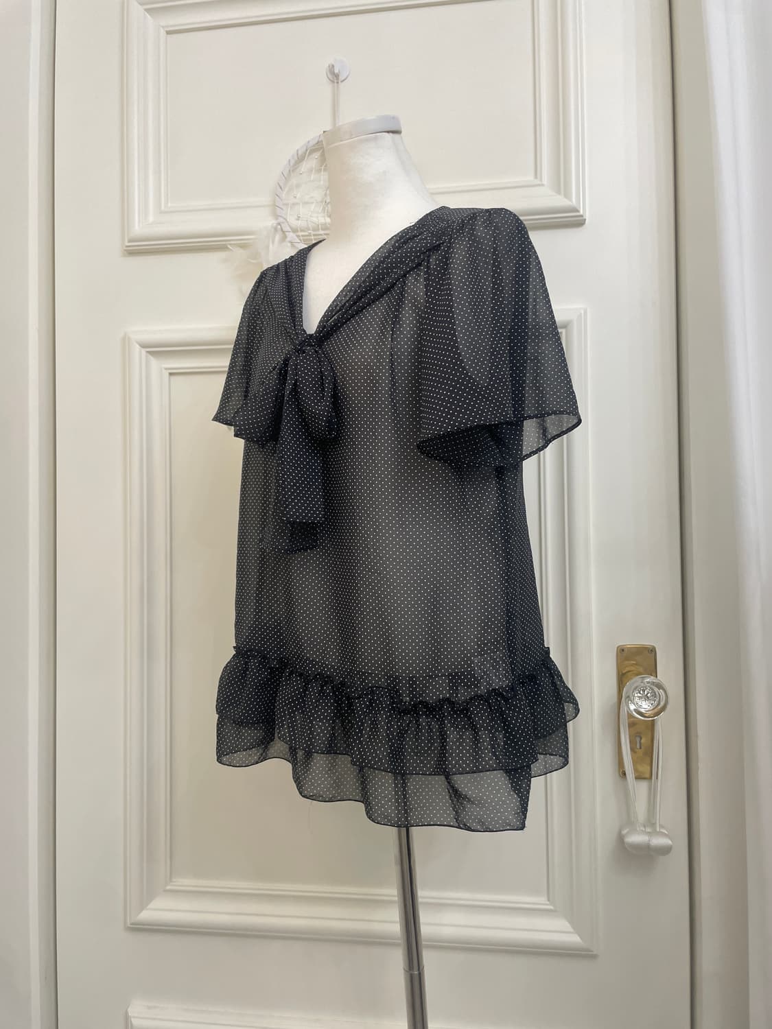 black dot ruffle bow point blouse 상품이미지2