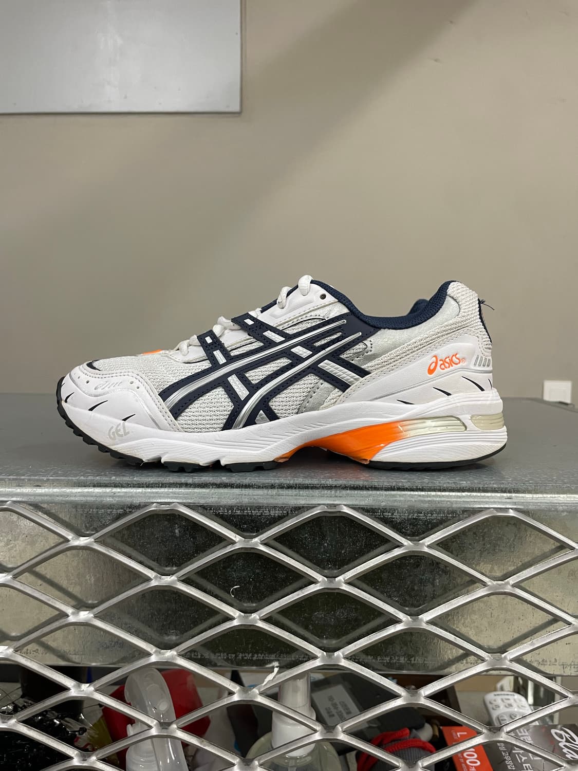 아식스 젤 1090 화이트 미드나잇 235 상품이미지1