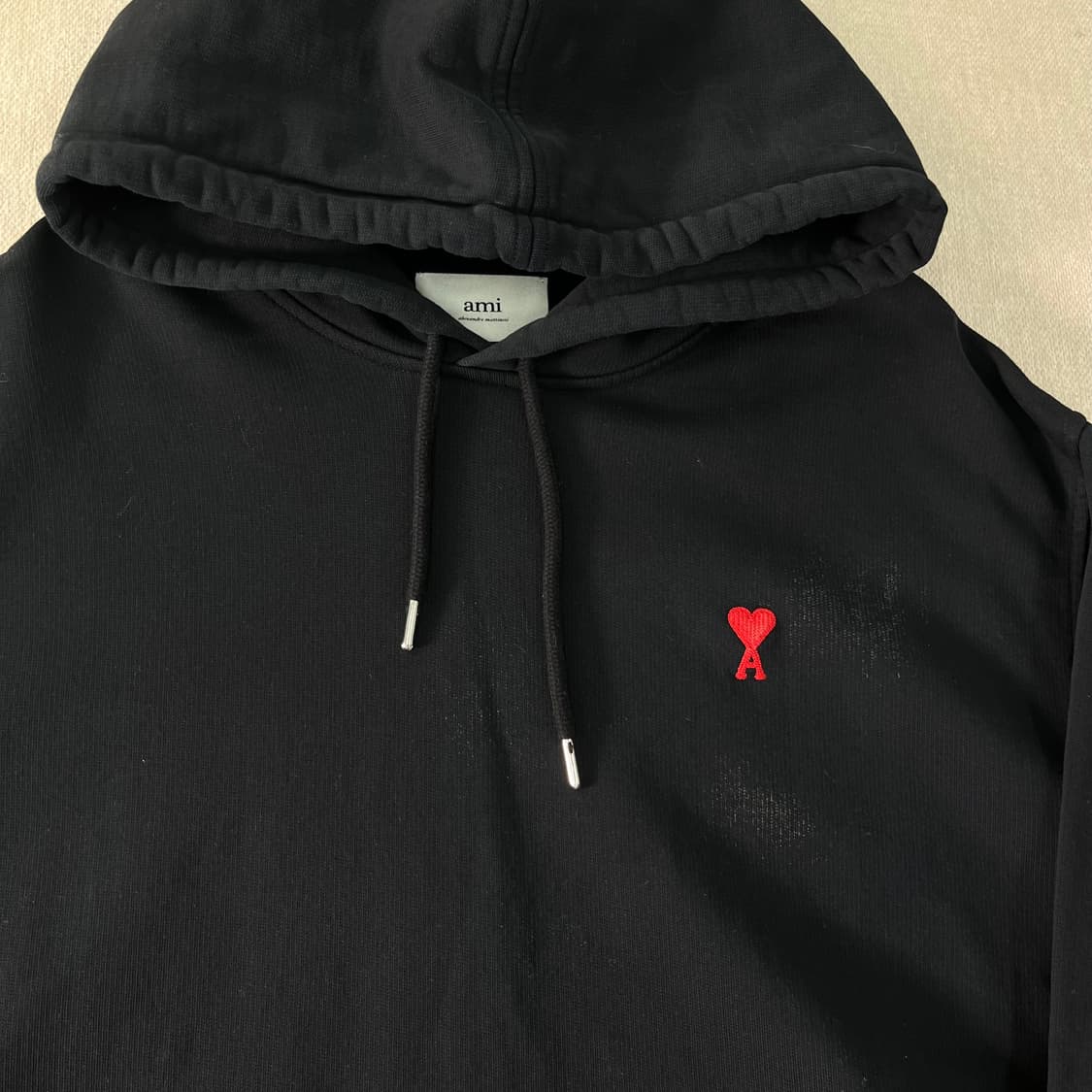 100 아미 스몰로고 하트 와펜 후드티  상품이미지2