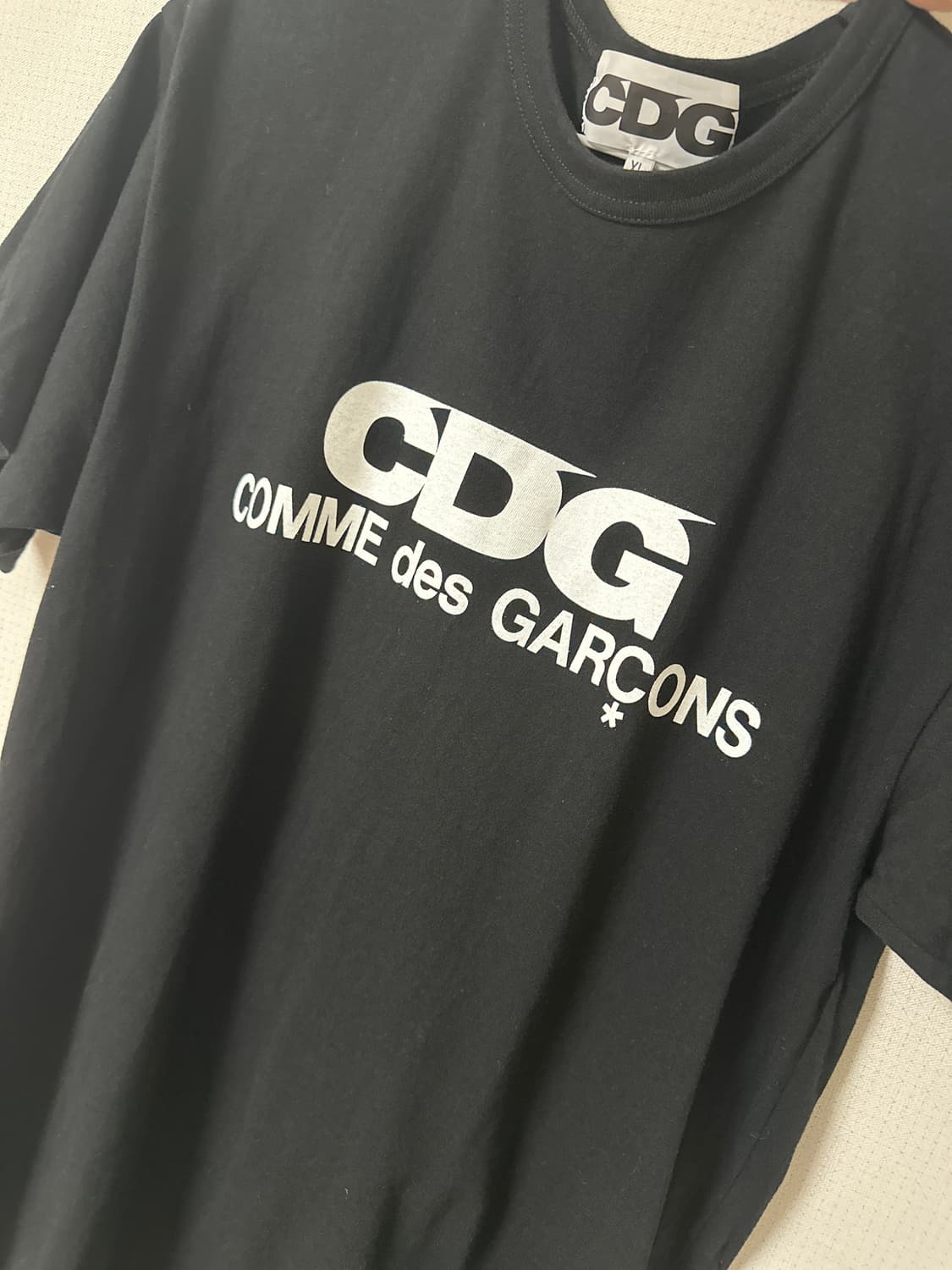 꼼데가르송 로고 티셔츠 블랙 상품이미지4