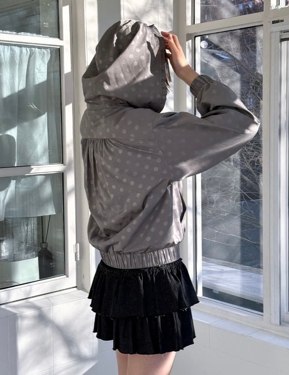 (새상품)론론-GREY DOT PENDANT FRILL HOODIE 상품이미지1