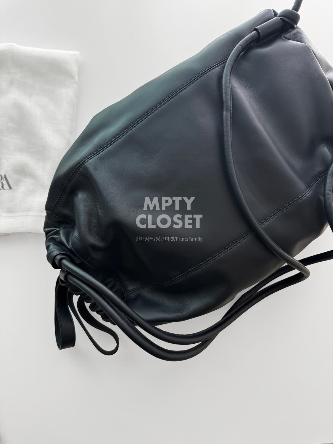 자라 x Javier S.Medina 카우하이드 더플백 슬링백 백팩 상품이미지2