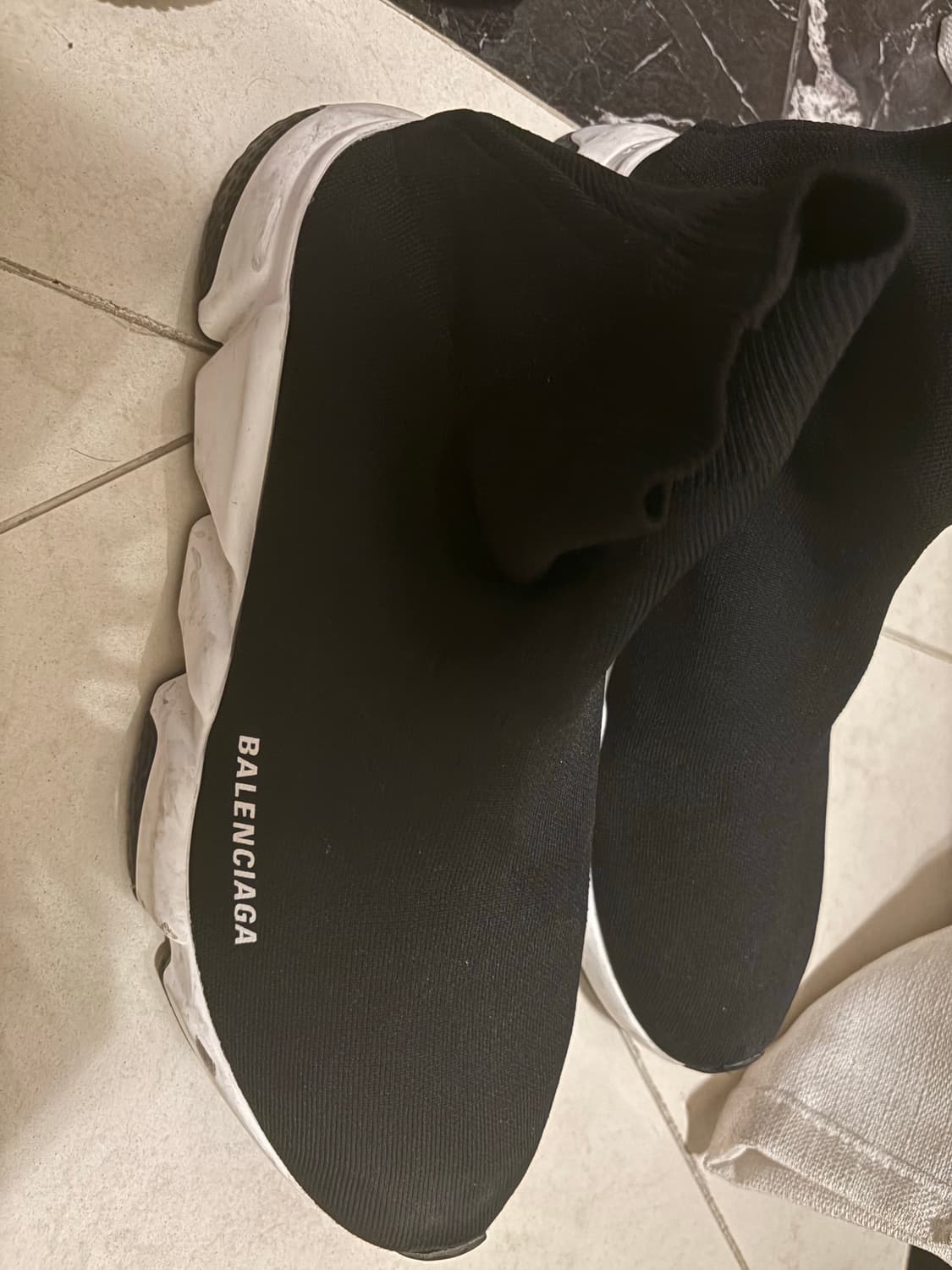 발렌시아가 스피드러너 상품이미지2