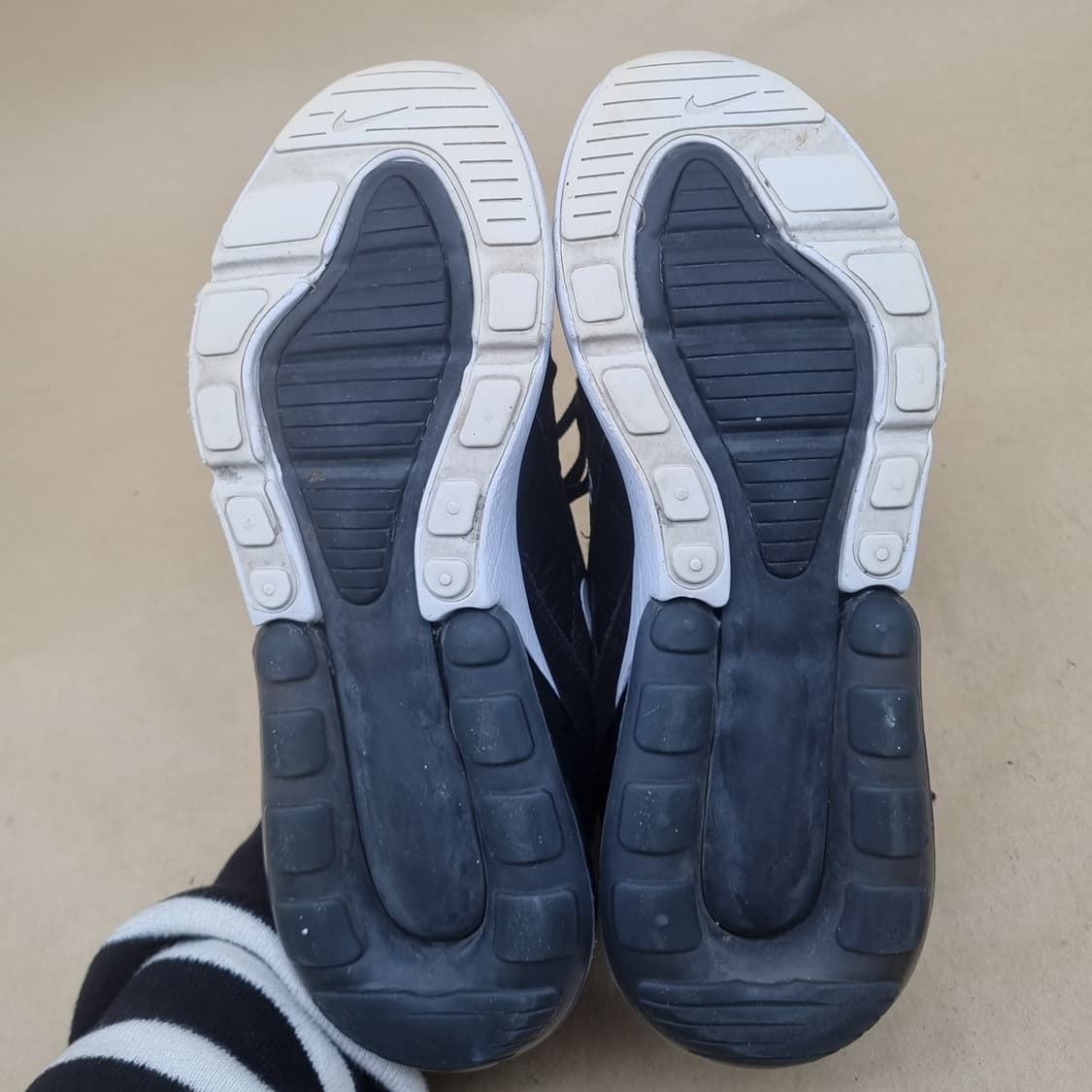 나이키 에어맥스 270 여성 운동화230 상품이미지3