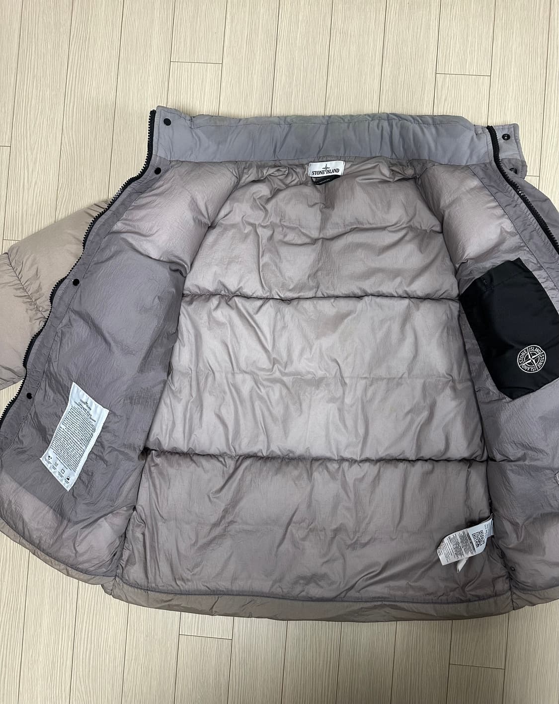 스톤아일랜드 패딩 상품이미지3