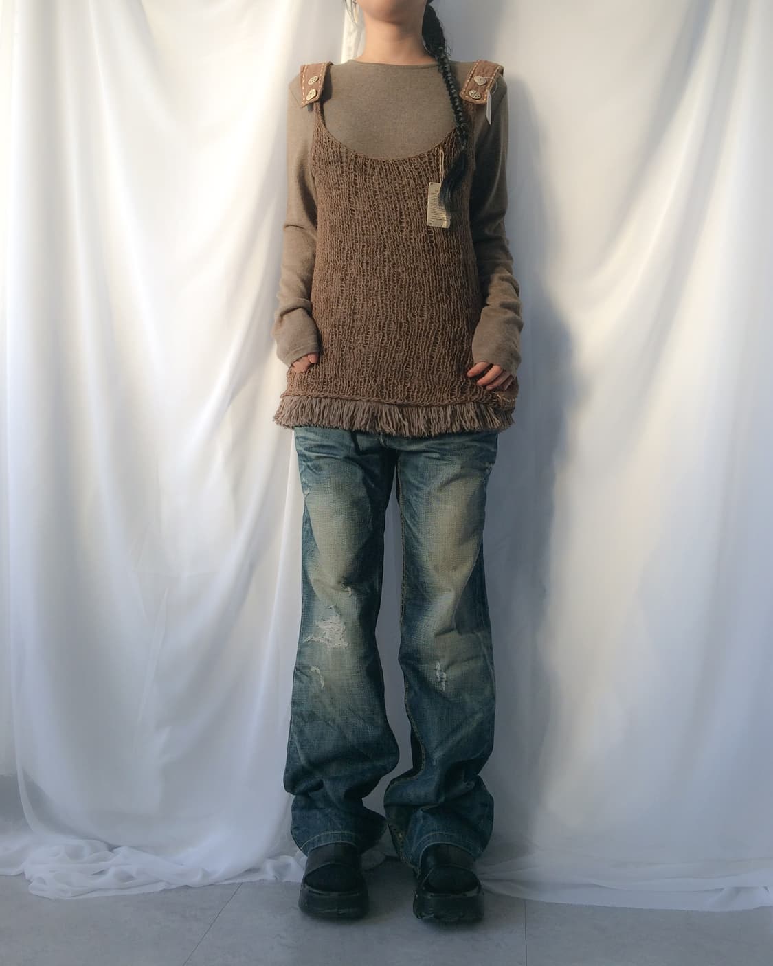 Button point knitted sleeveless 상품이미지1