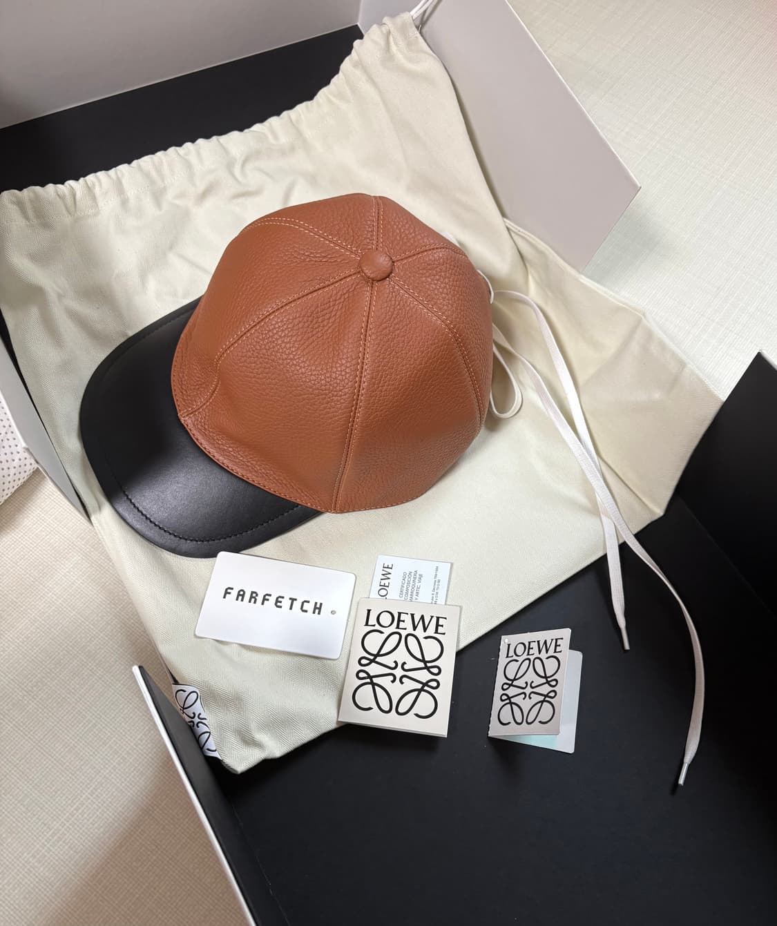 로에베 bicolor cap 상품이미지1