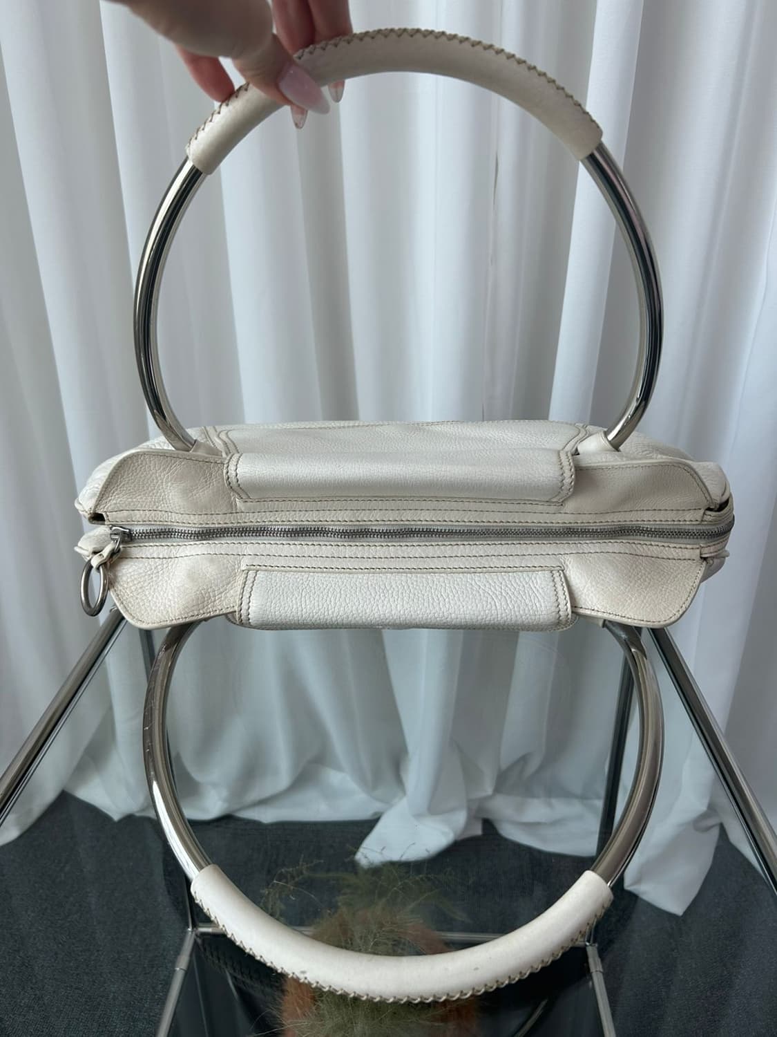 프라다 SS2003 메탈 바 비텔로 다이노 레더 링 백 상품이미지5